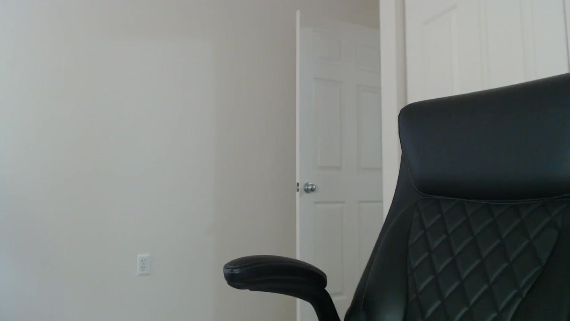 Gallery image thumbnail from a_name_'s myfreecams stream on, 04/25/2026, 04:53 image 11 of 20