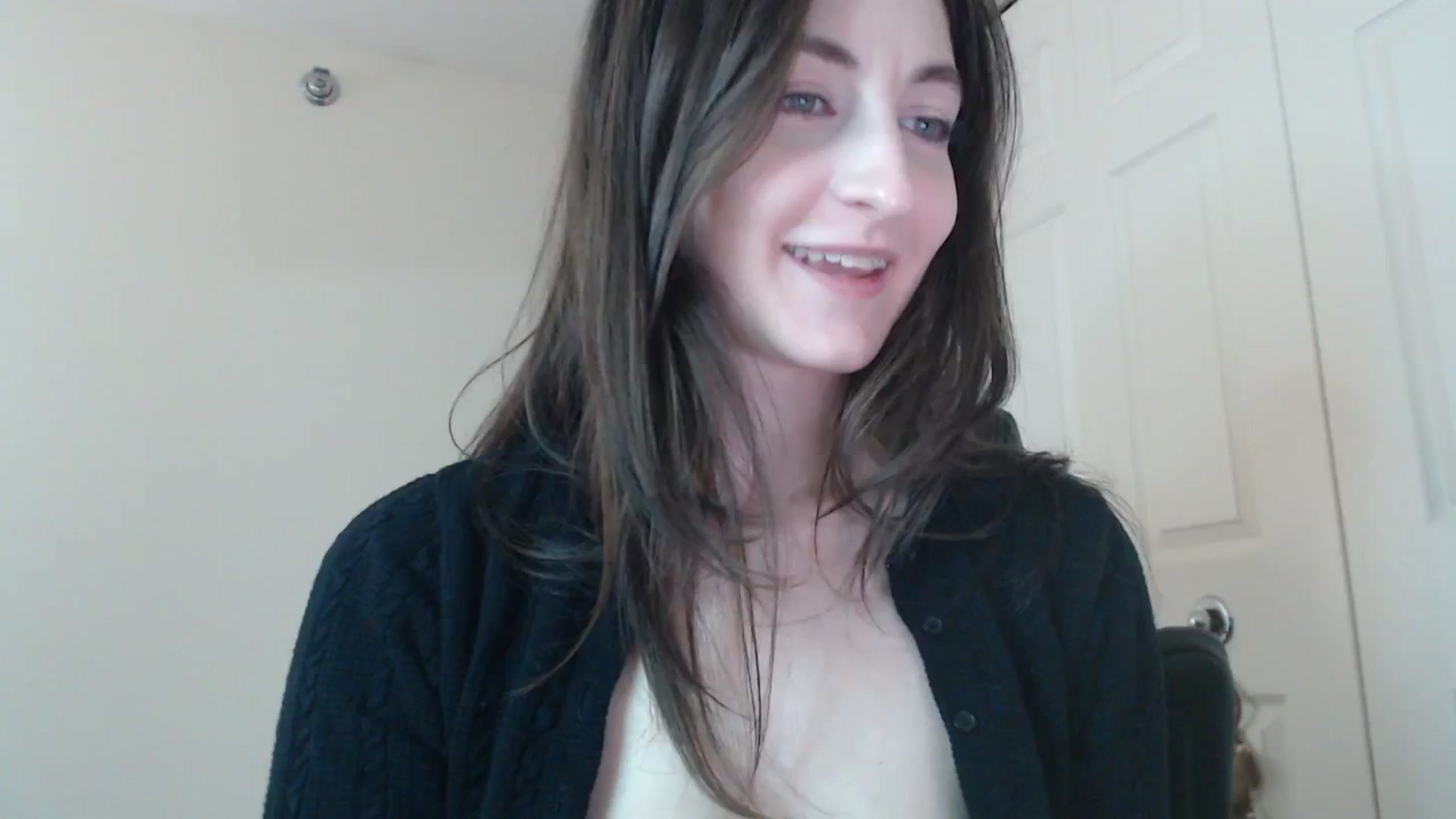 Gallery image thumbnail from a_name_'s myfreecams stream on, 04/29/2026, 04:46 image 17 of 20