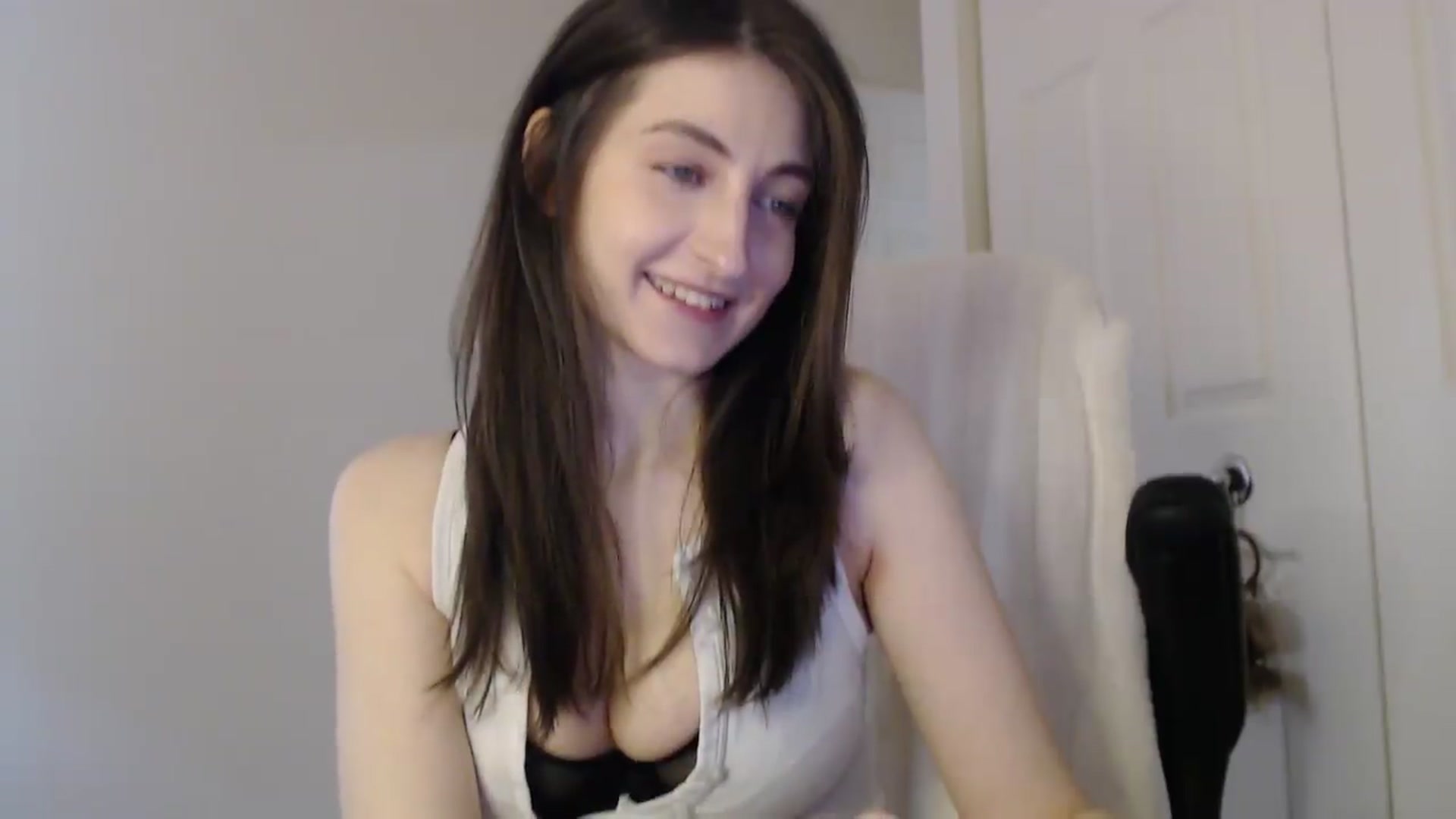 Gallery image thumbnail from a_name_'s myfreecams stream on, 05/16/2026, 06:17 image 7 of 20