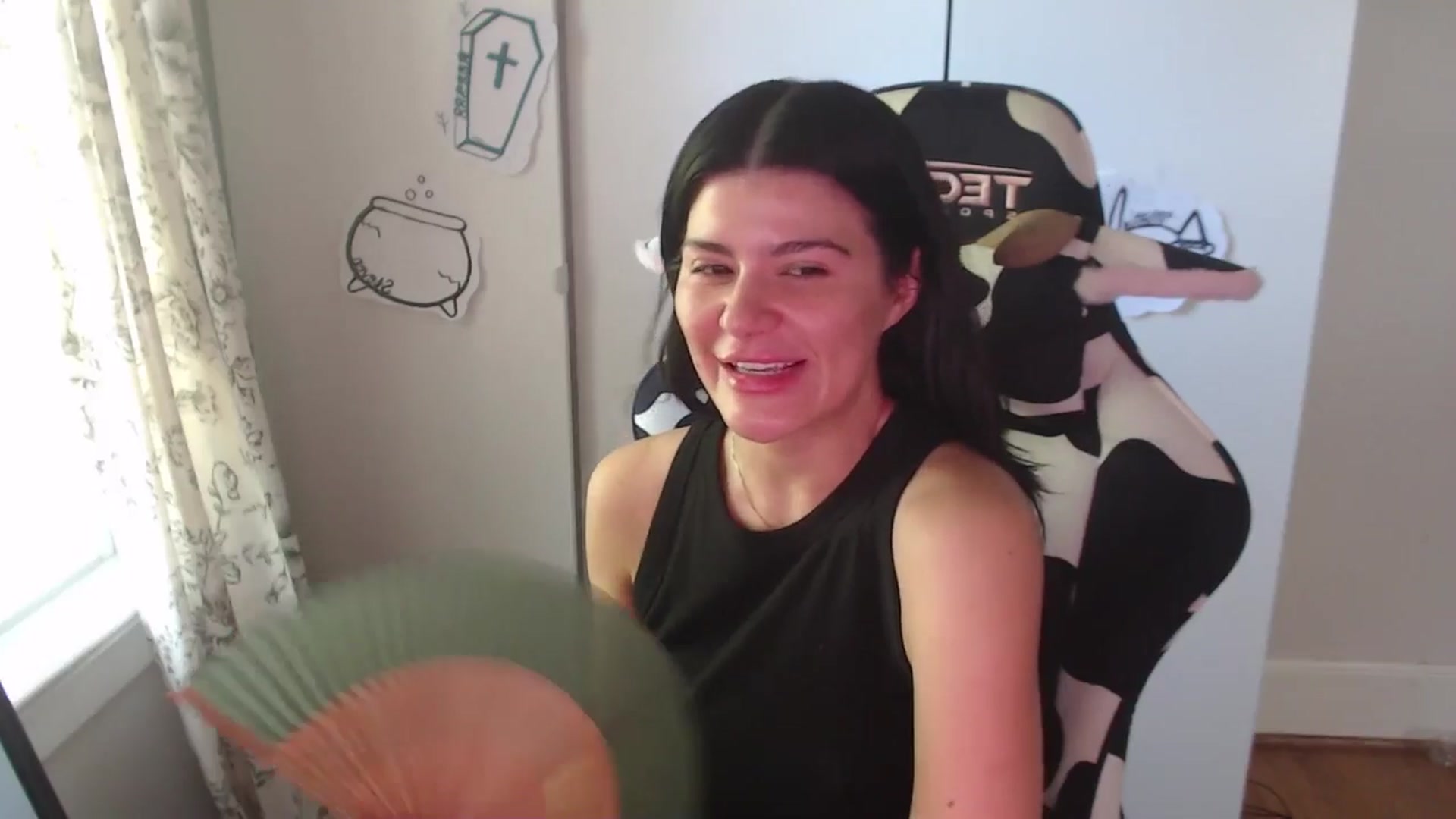 Gallery image thumbnail from a_prattler's myfreecams stream on, 10/04/2025, 21:02 image 7 of 20