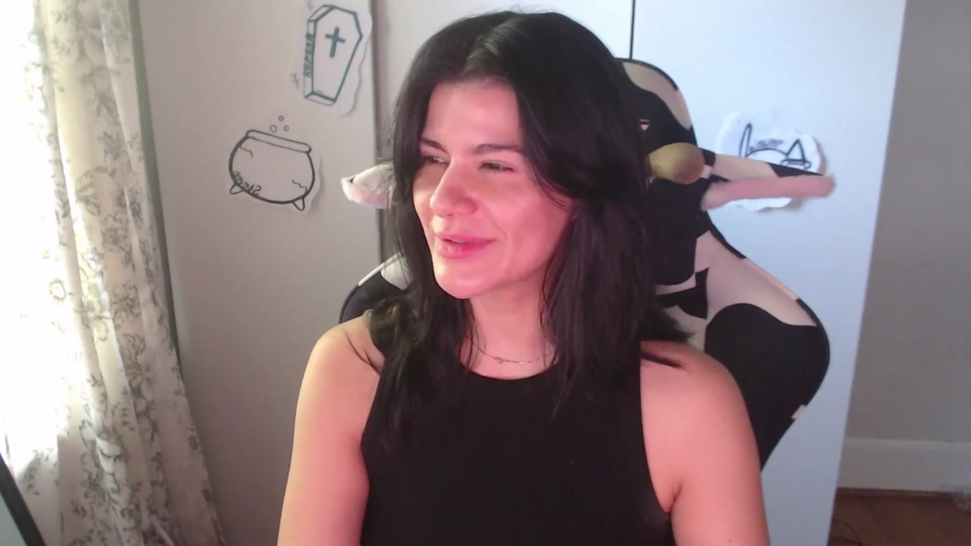 Gallery image thumbnail from a_prattler's myfreecams stream on, 10/04/2025, 21:02 image 20 of 20