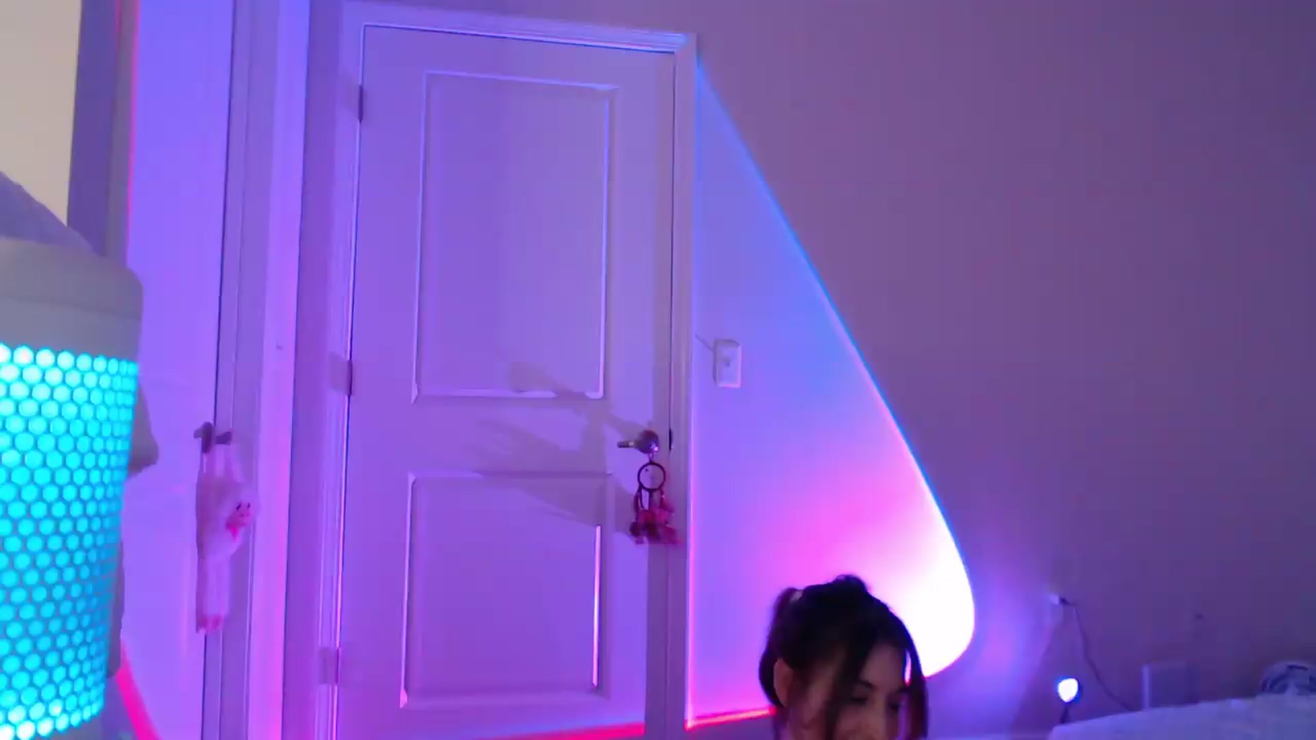Gallery image thumbnail from a_tease's myfreecams stream on, 08/22/2026, 03:23 image 19 of 20