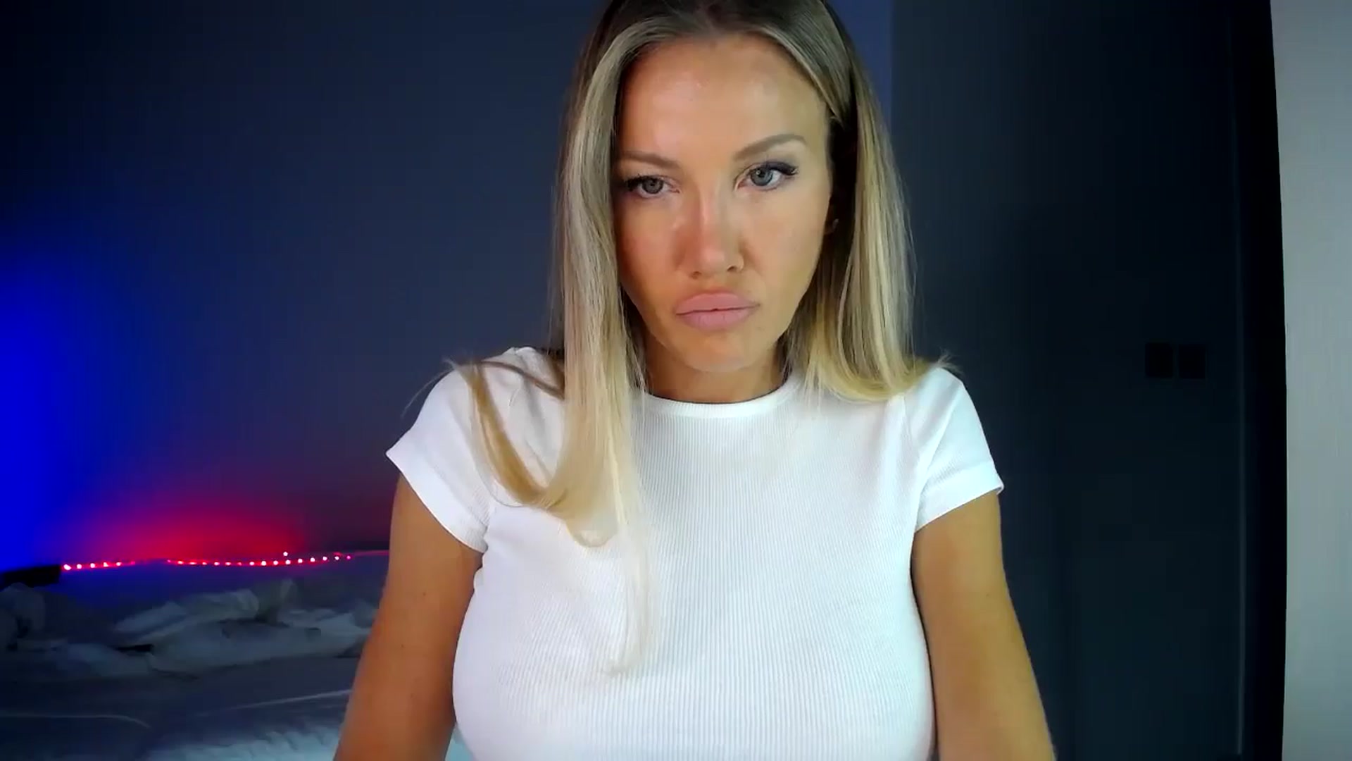 Gallery image thumbnail from aaaaaaaaaaaay's myfreecams stream on, 02/15/2026, 06:57 image 2 of 20