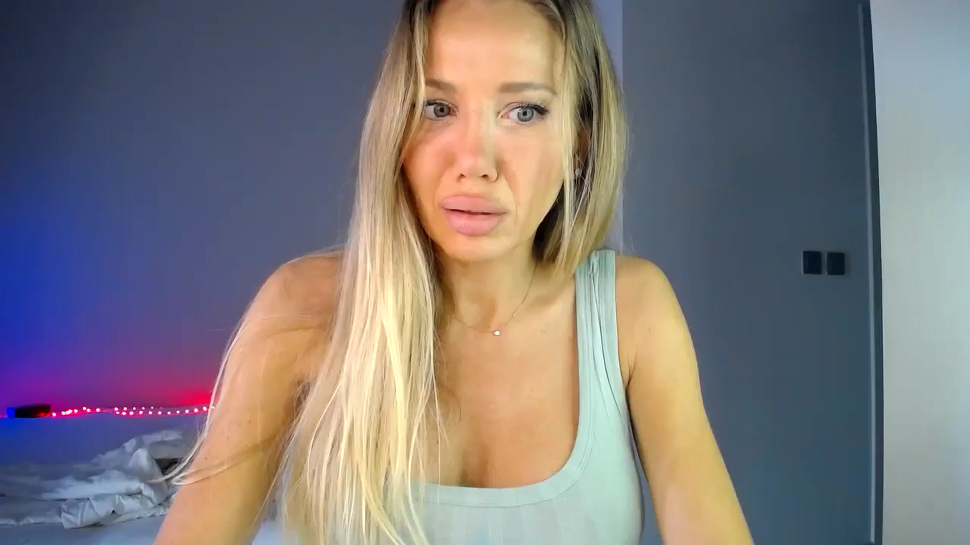 Gallery image thumbnail from aaaaaaaaaaaay's myfreecams stream on, 04/13/2026, 05:53 image 11 of 20