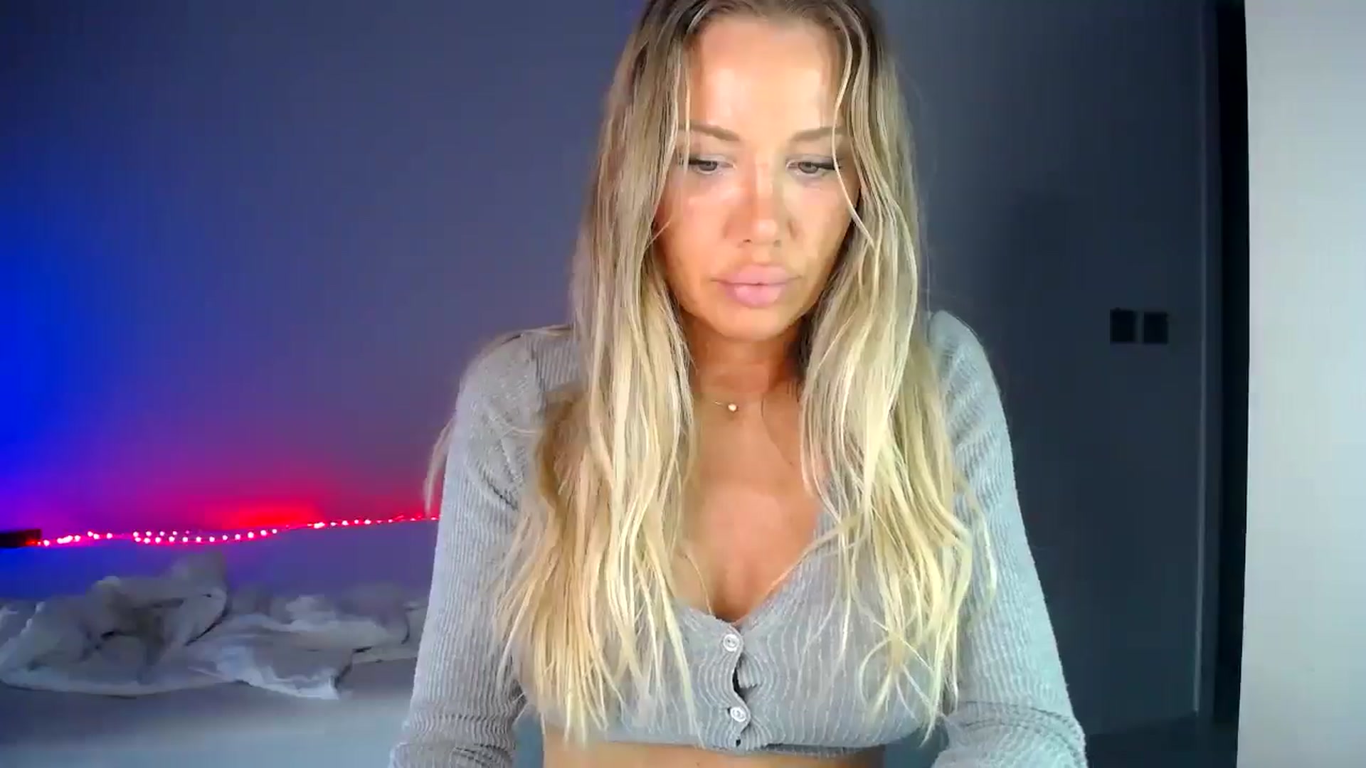 Gallery image thumbnail from aaaaaaaaaaaay's myfreecams stream on, 04/17/2026, 06:00 image 4 of 20