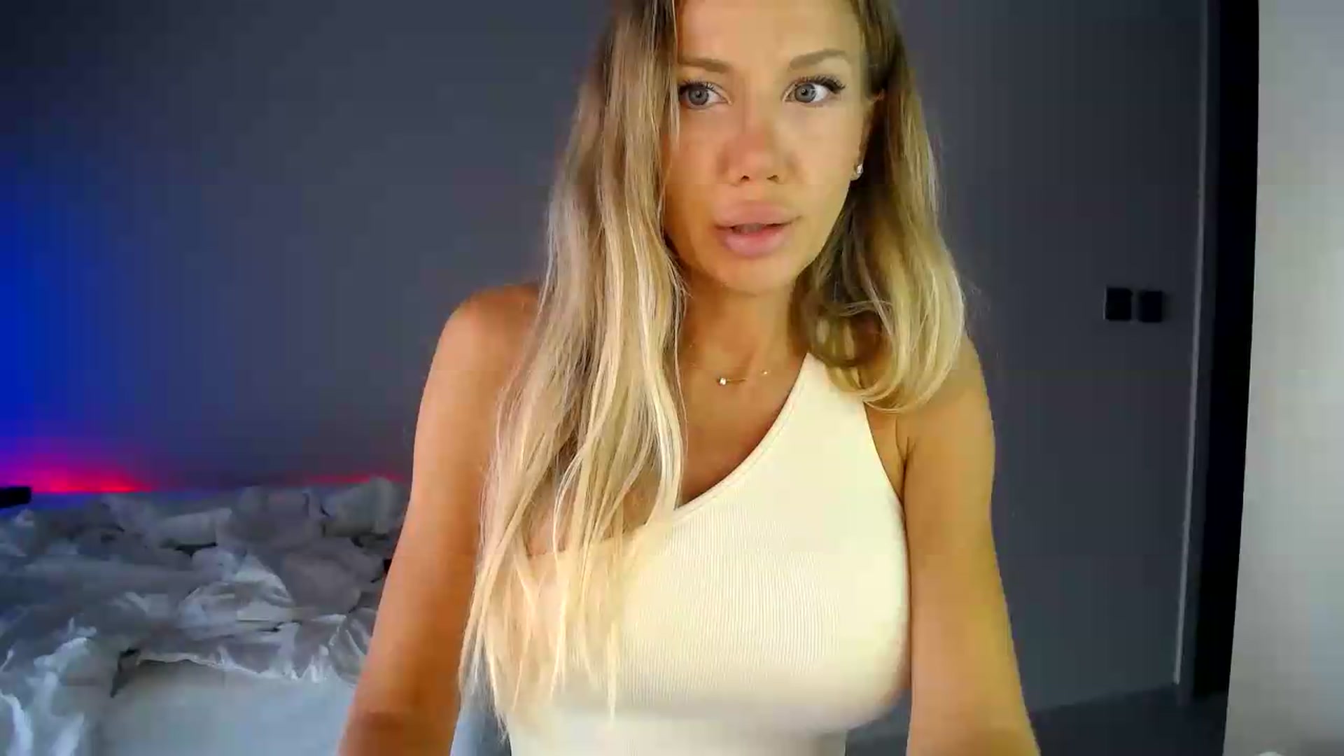 Gallery image thumbnail from aaaaaaaaaaaay's myfreecams stream on, 06/07/2026, 06:08 image 15 of 20