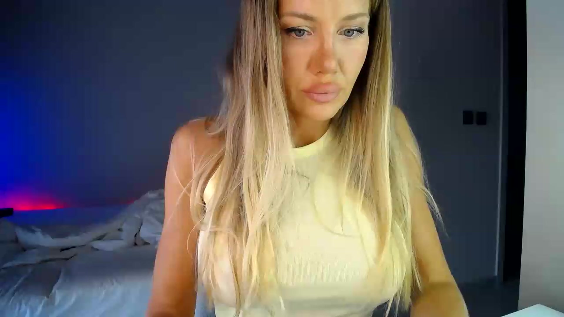 Gallery image thumbnail from aaaaaaaaaaaay's myfreecams stream on, 06/09/2026, 05:38 image 3 of 20