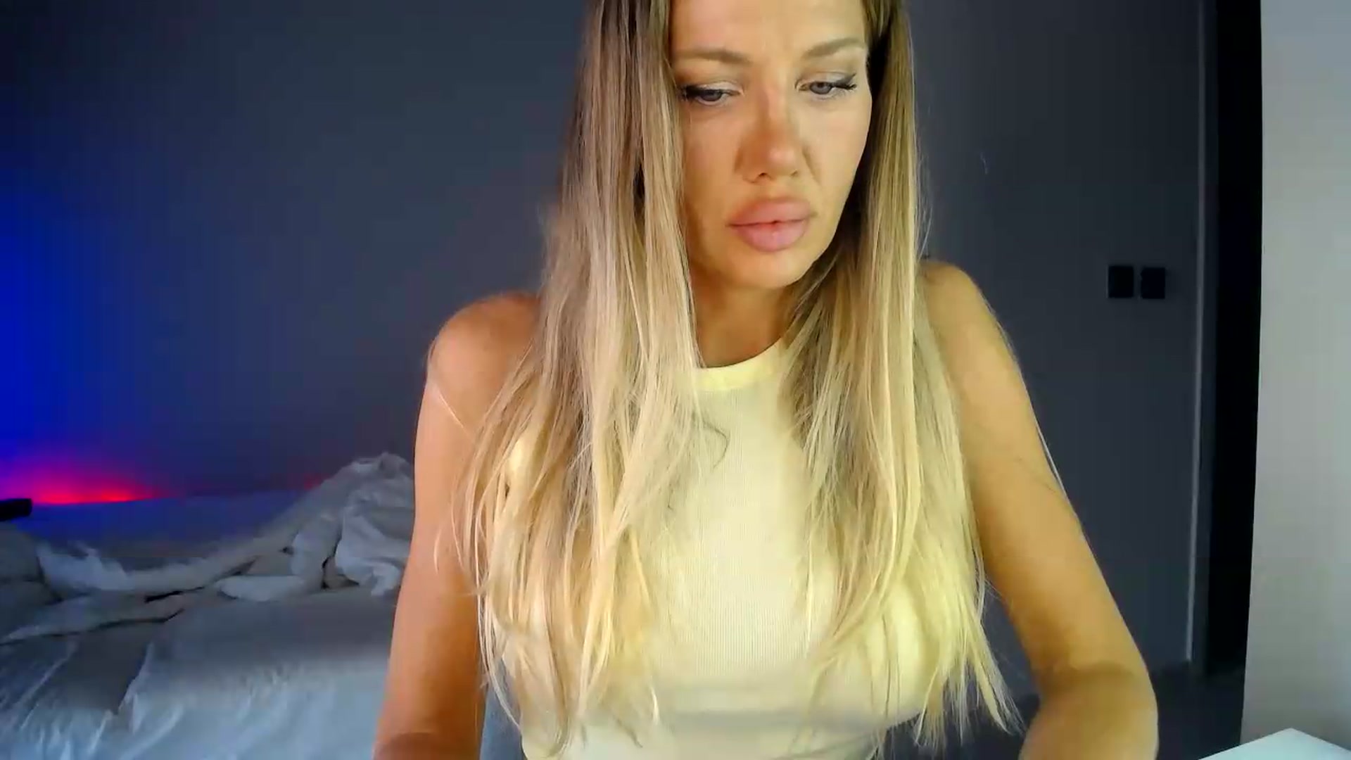 Gallery image thumbnail from aaaaaaaaaaaay's myfreecams stream on, 06/09/2026, 05:38 image 8 of 20