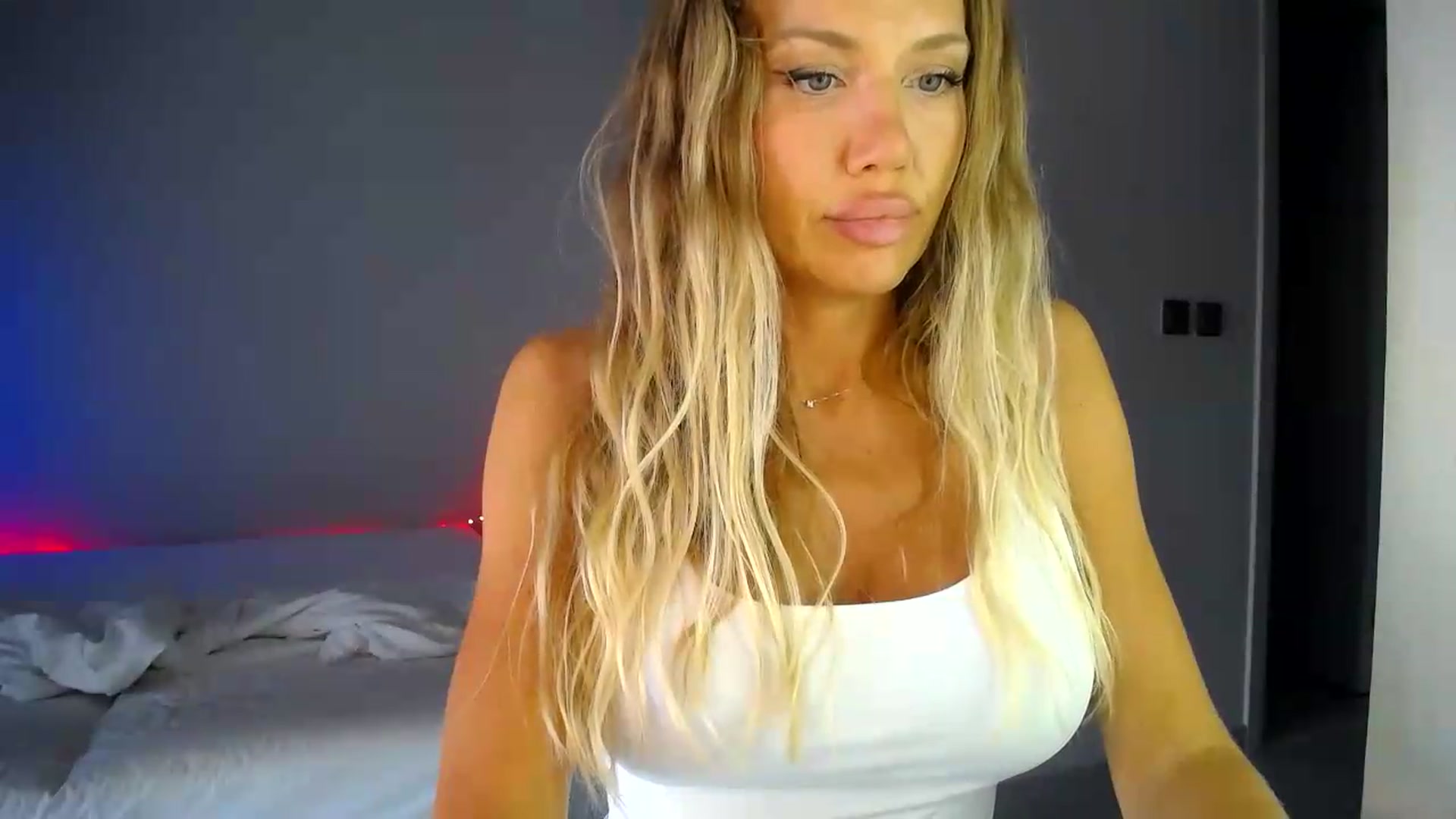 Gallery image thumbnail from aaaaaaaaaaaay's myfreecams stream on, 06/11/2026, 05:44 image 17 of 20