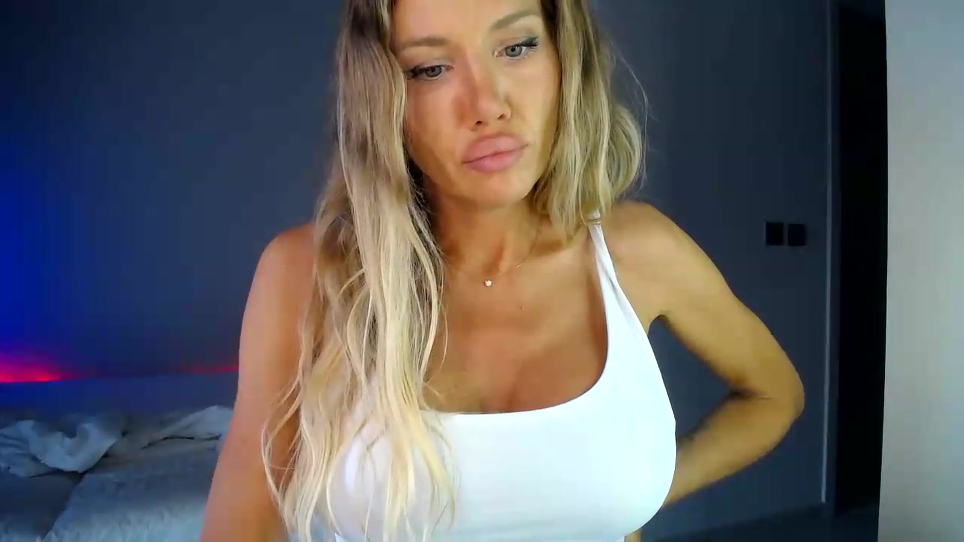 Gallery image thumbnail from aaaaaaaaaaaay's myfreecams stream on, 06/11/2026, 05:44 image 4 of 20