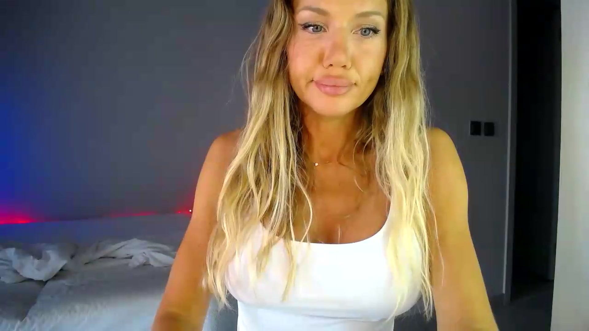 Gallery image thumbnail from aaaaaaaaaaaay's myfreecams stream on, 06/11/2026, 05:44 image 18 of 20