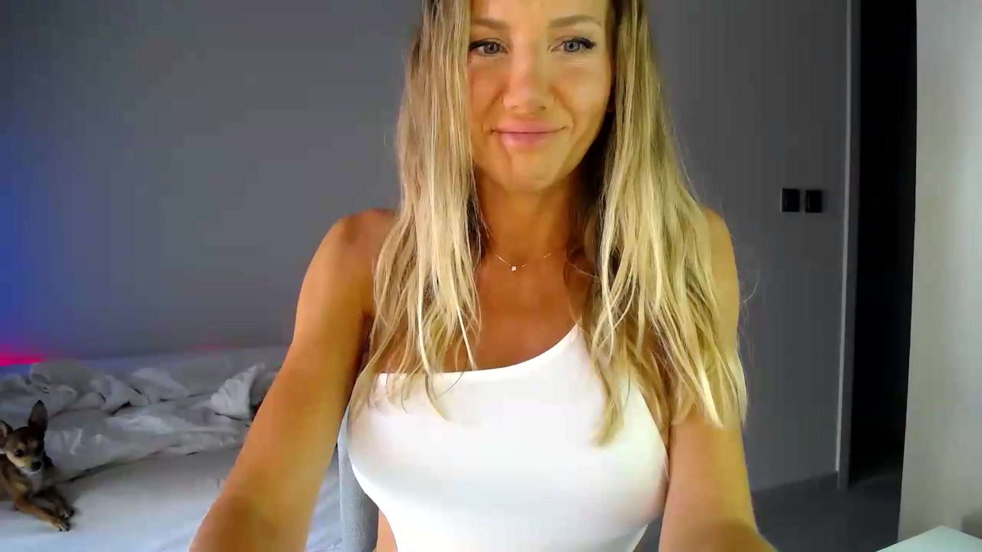 Gallery image thumbnail from aaaaaaaaaaaay's myfreecams stream on, 06/19/2026, 06:35 image 6 of 20