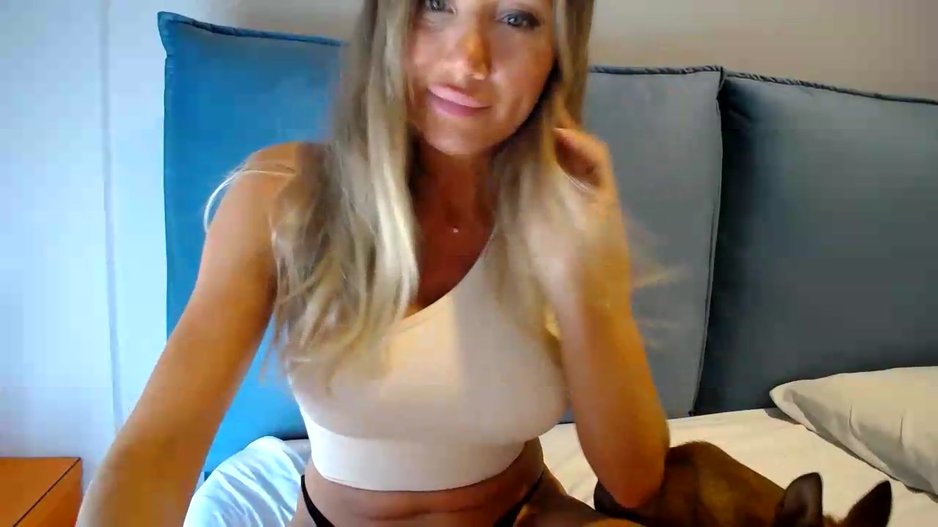 Gallery image thumbnail from aaaaaaaaaaaay's myfreecams stream on, 08/14/2026, 06:15 image 15 of 20