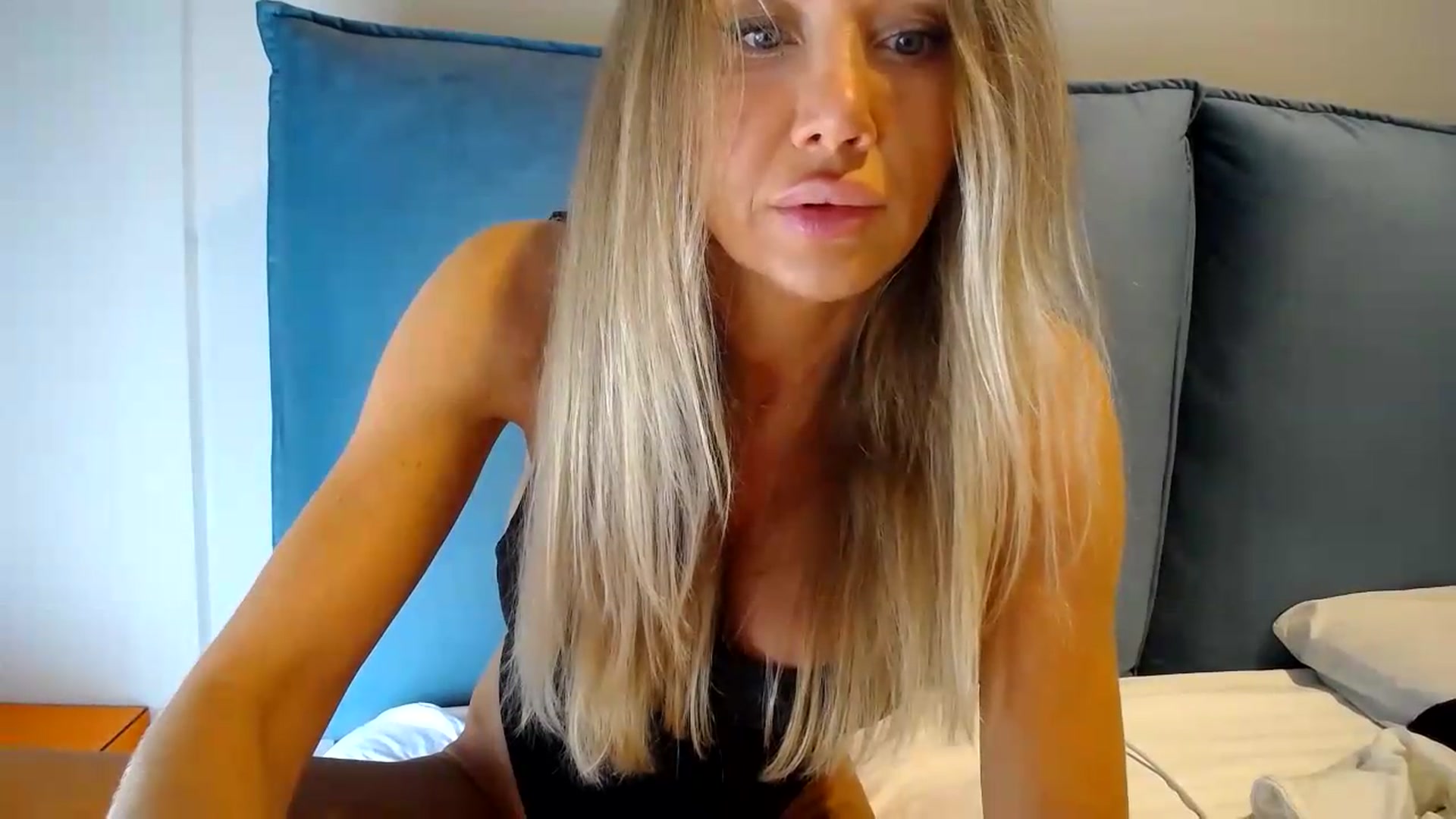 Gallery image thumbnail from aaaaaaaaaaaay's myfreecams stream on, 08/16/2026, 05:48 image 13 of 20