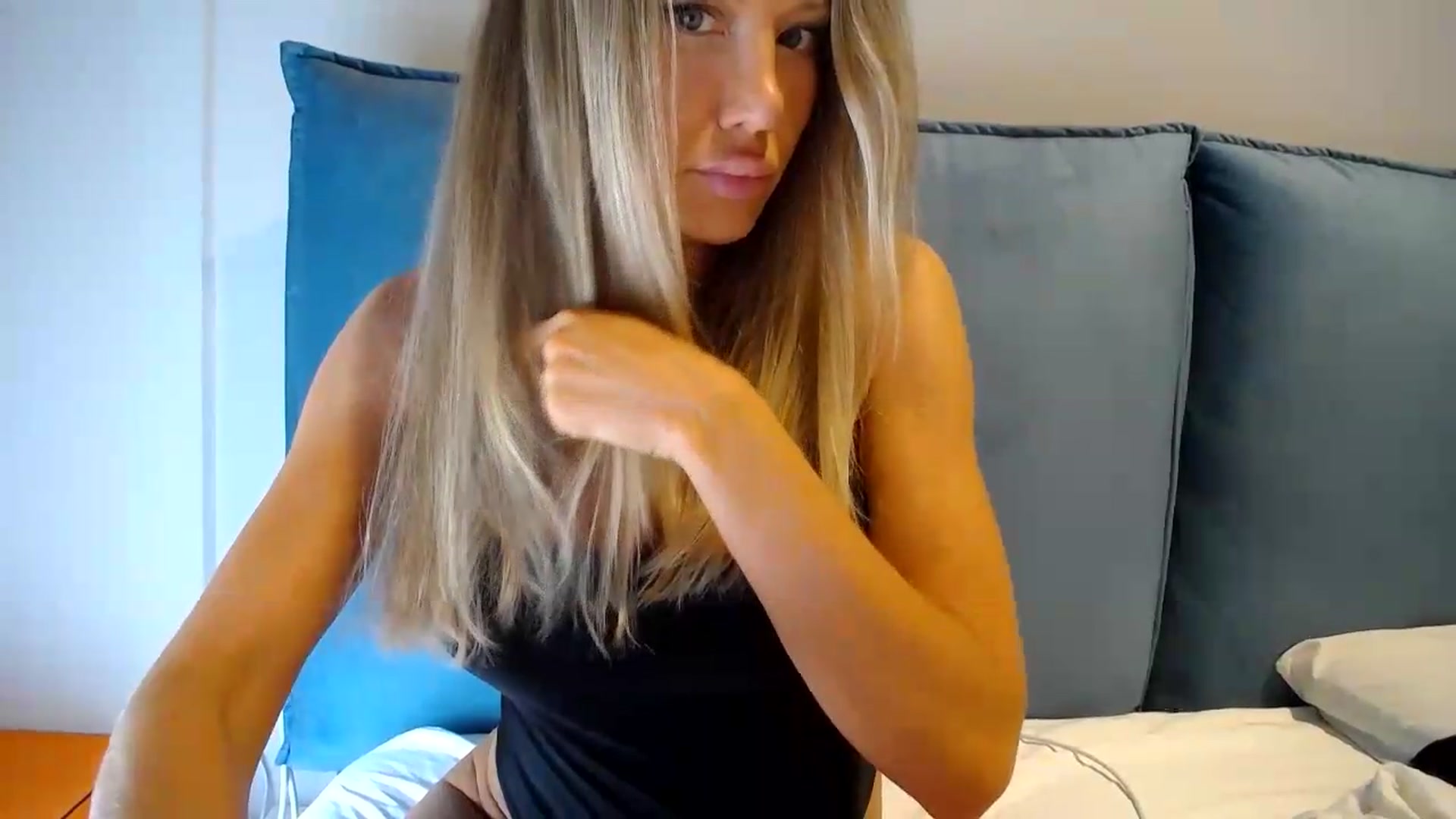 Gallery image thumbnail from aaaaaaaaaaaay's myfreecams stream on, 08/16/2026, 05:48 image 18 of 20