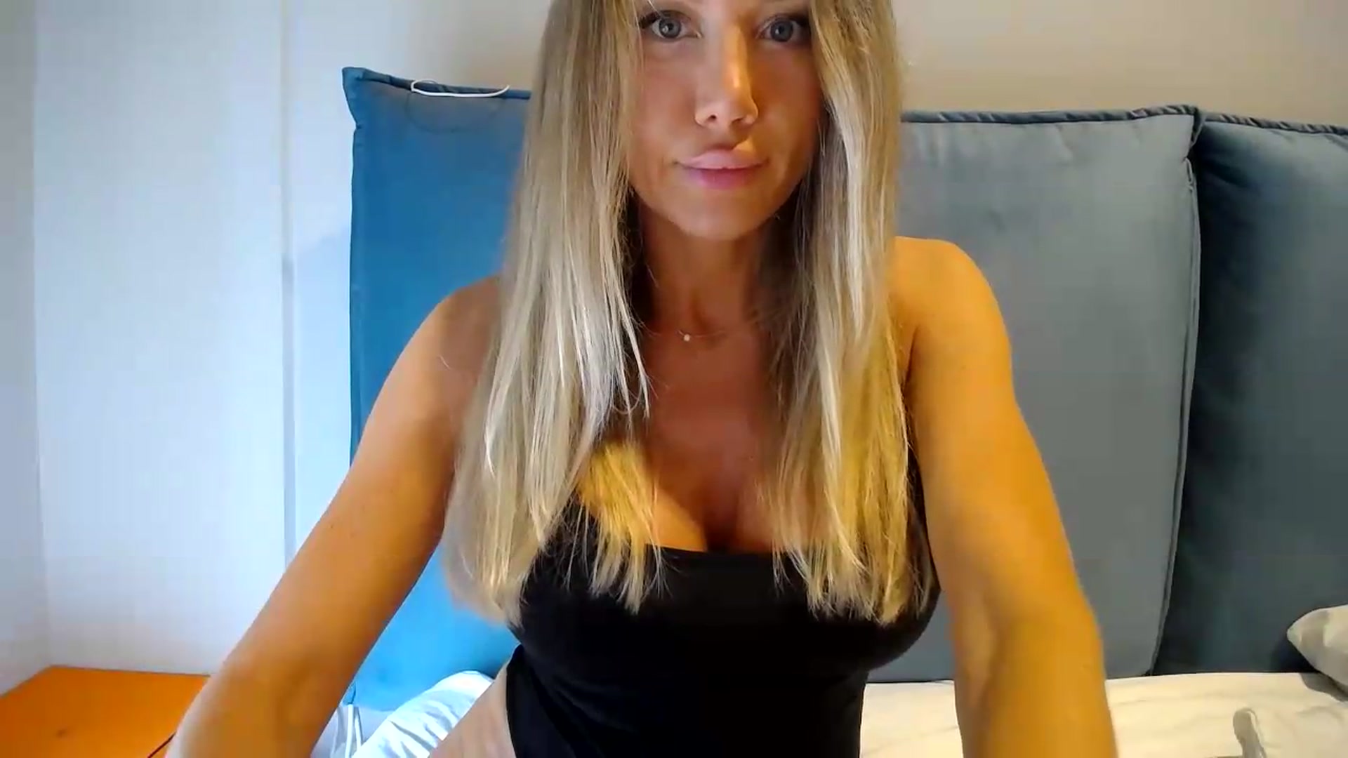 Gallery image thumbnail from aaaaaaaaaaaay's myfreecams stream on, 08/16/2026, 05:48 image 8 of 20