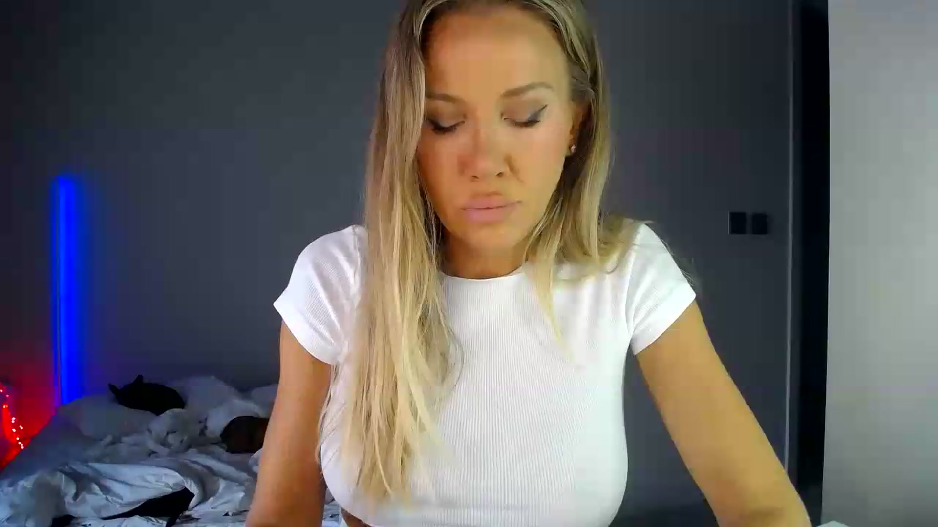 Gallery image thumbnail from aaaaaaaaaaaay's myfreecams stream on, 08/22/2026, 05:38 image 2 of 20