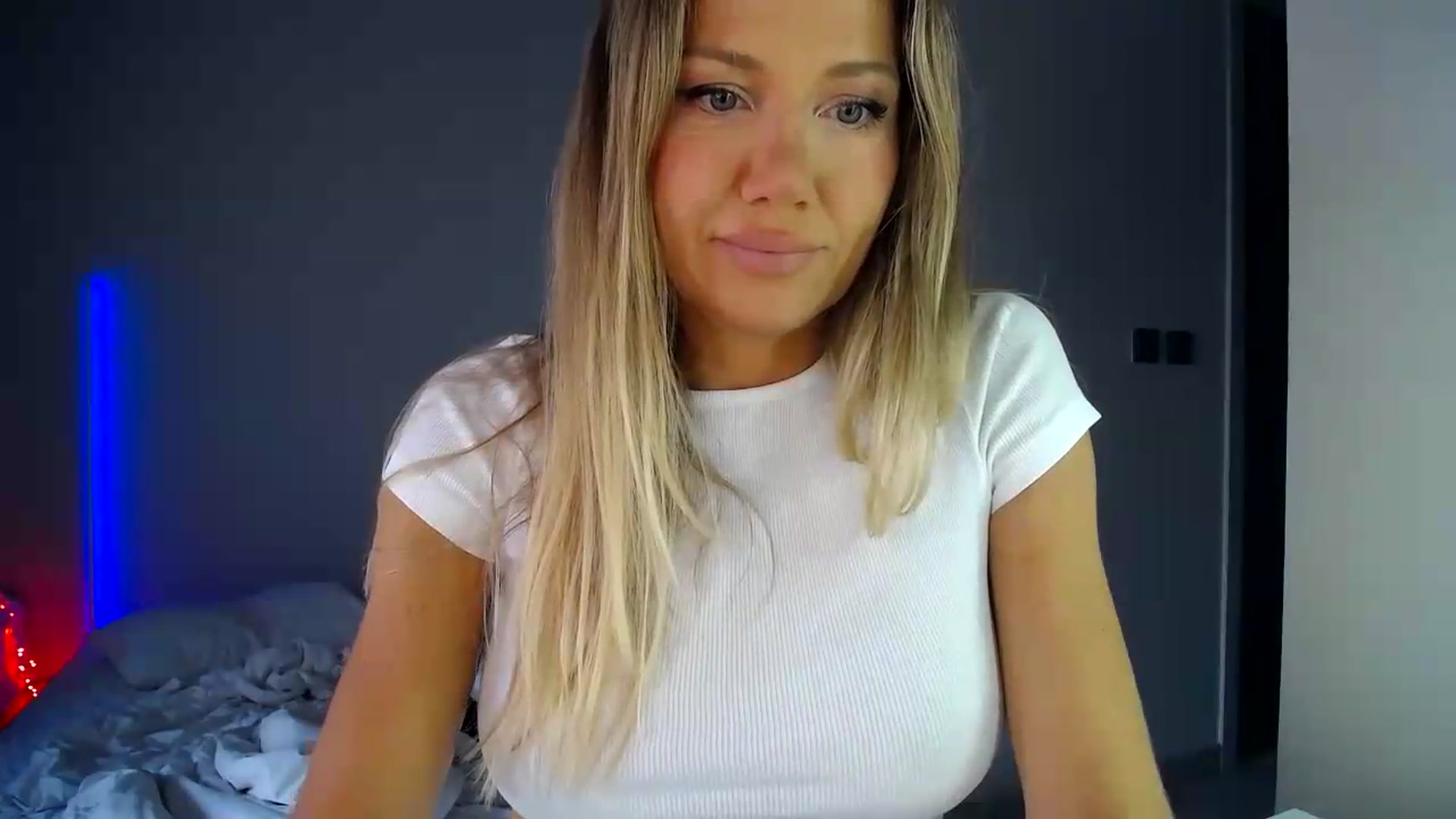 Gallery image thumbnail from aaaaaaaaaaaay's myfreecams stream on, 08/22/2026, 05:38 image 17 of 20