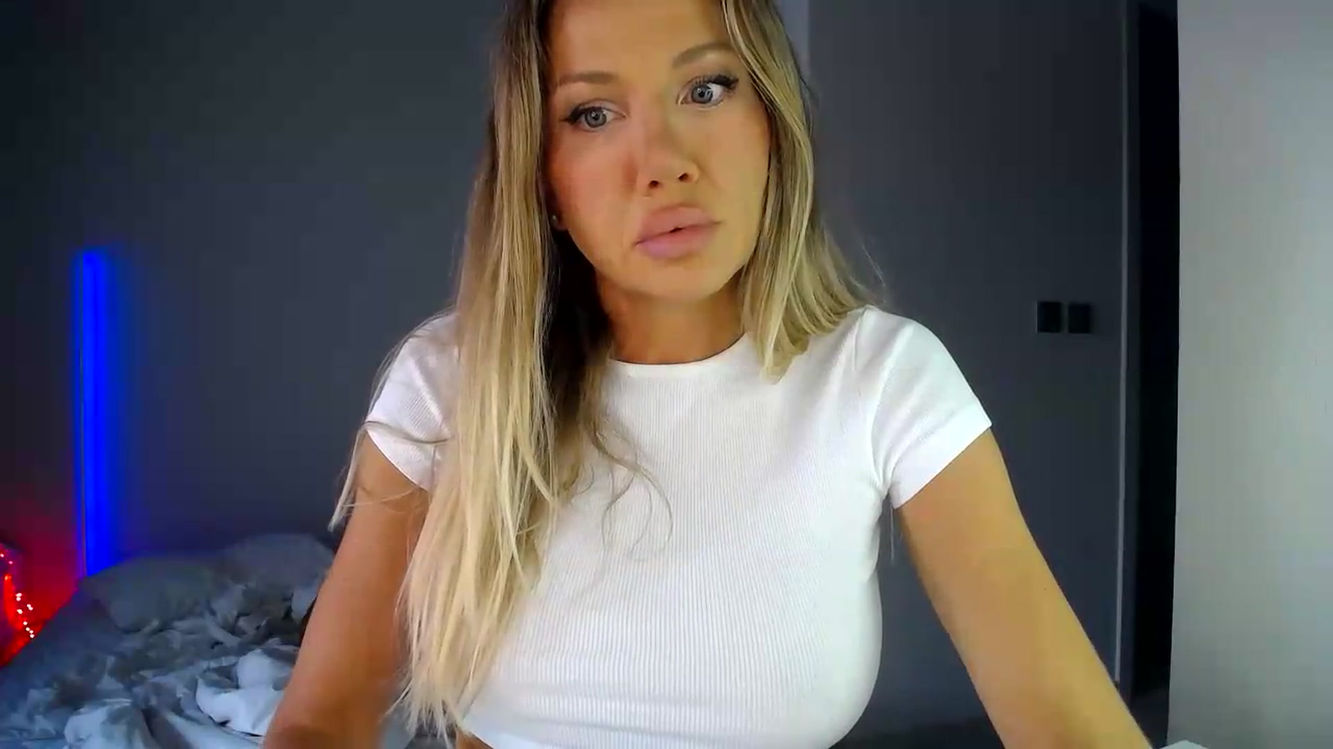 Gallery image thumbnail from aaaaaaaaaaaay's myfreecams stream on, 08/22/2026, 05:38 image 15 of 20