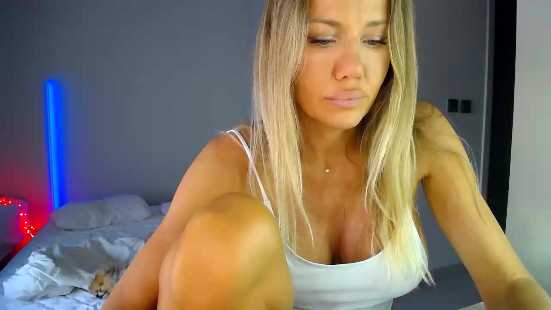 Gallery image thumbnail from aaaaaaaaaaaay's myfreecams stream on, 08/26/2026, 05:48 image 15 of 20
