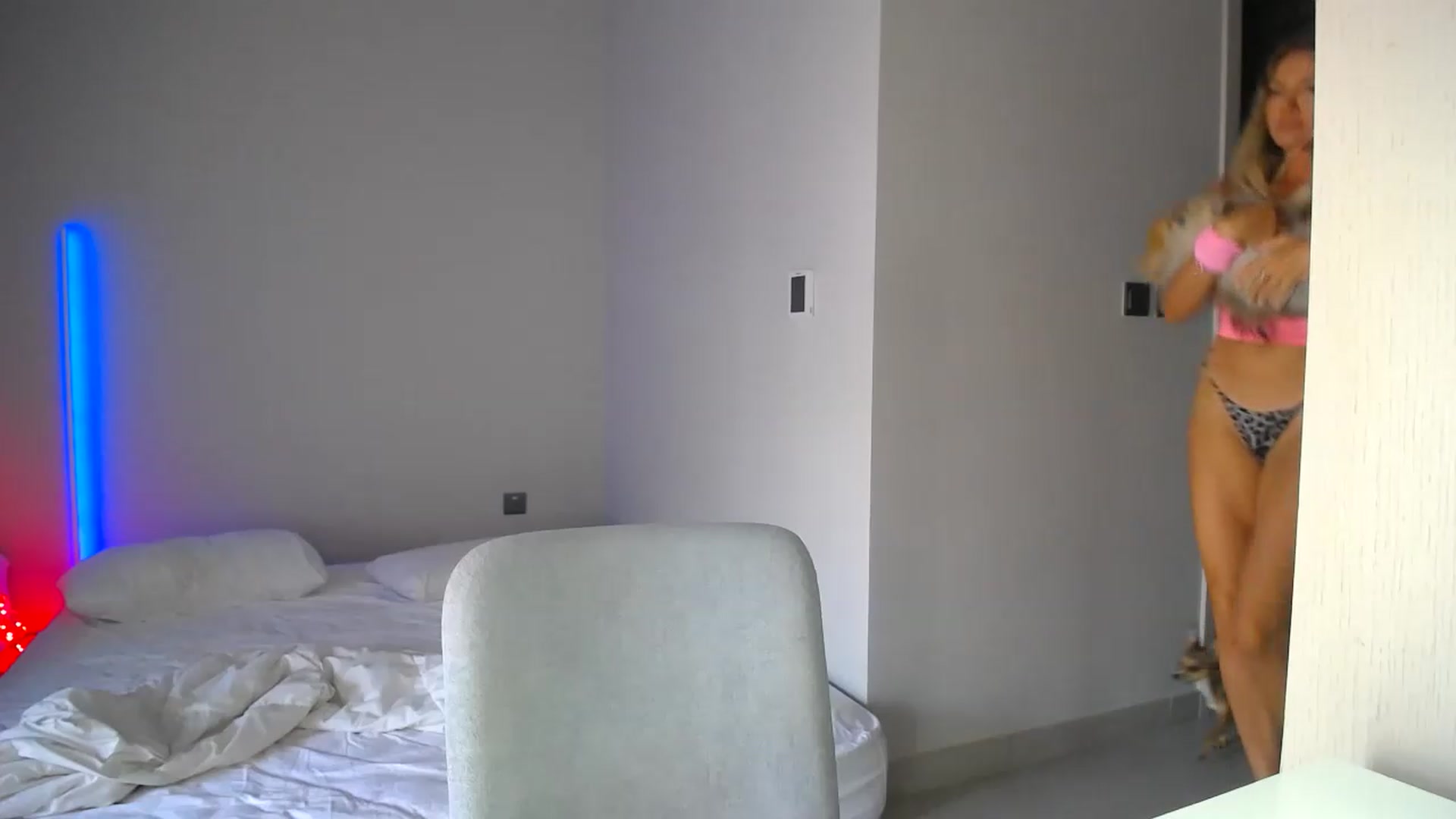 Gallery image thumbnail from aaaaaaaaaaaay's myfreecams stream on, 08/28/2026, 06:25 image 16 of 20