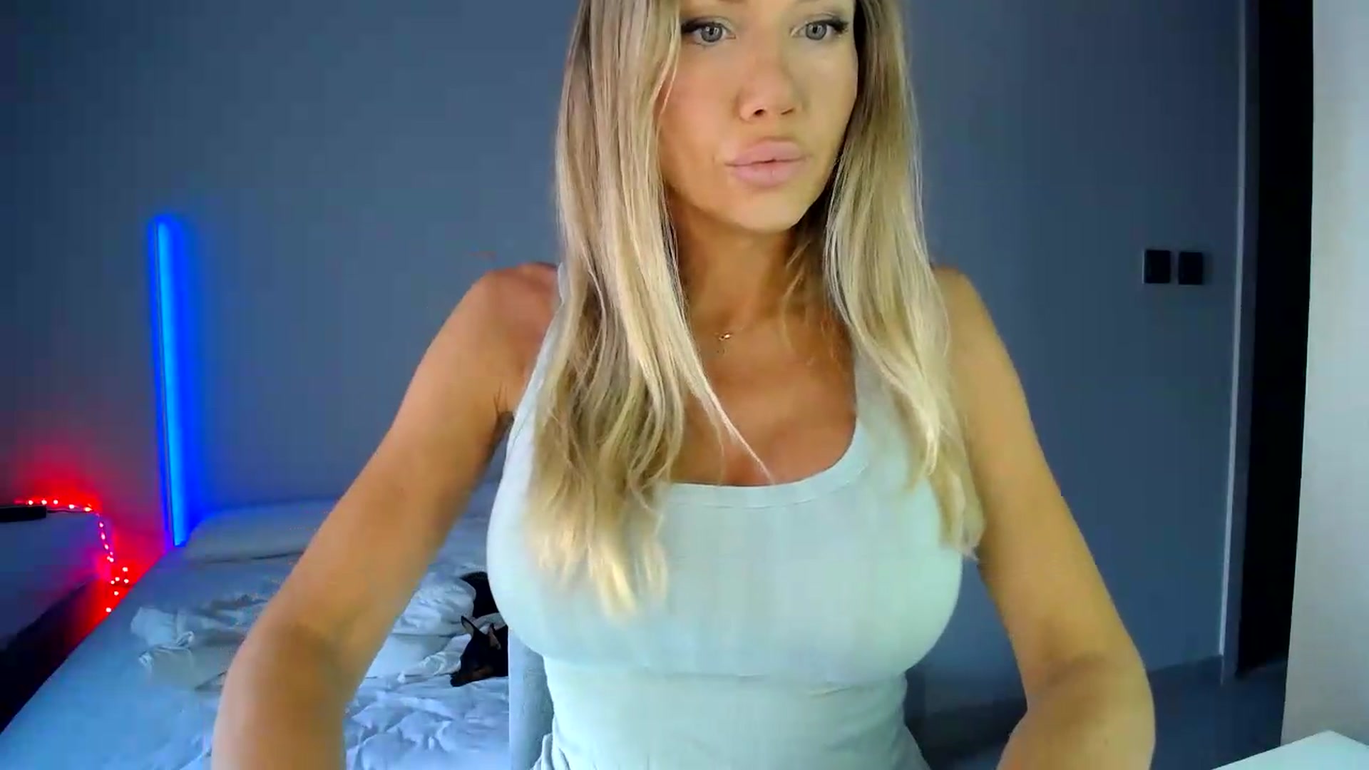 Gallery image thumbnail from aaaaaaaaaaaay's myfreecams stream on, 08/31/2026, 05:53 image 9 of 20