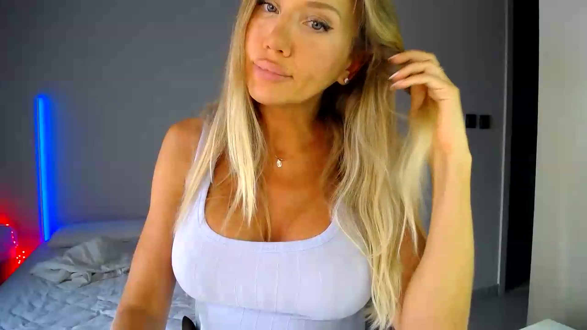 Gallery image thumbnail from aaaaaaaaaaaay's myfreecams stream on, 09/08/2026, 05:55 image 3 of 20