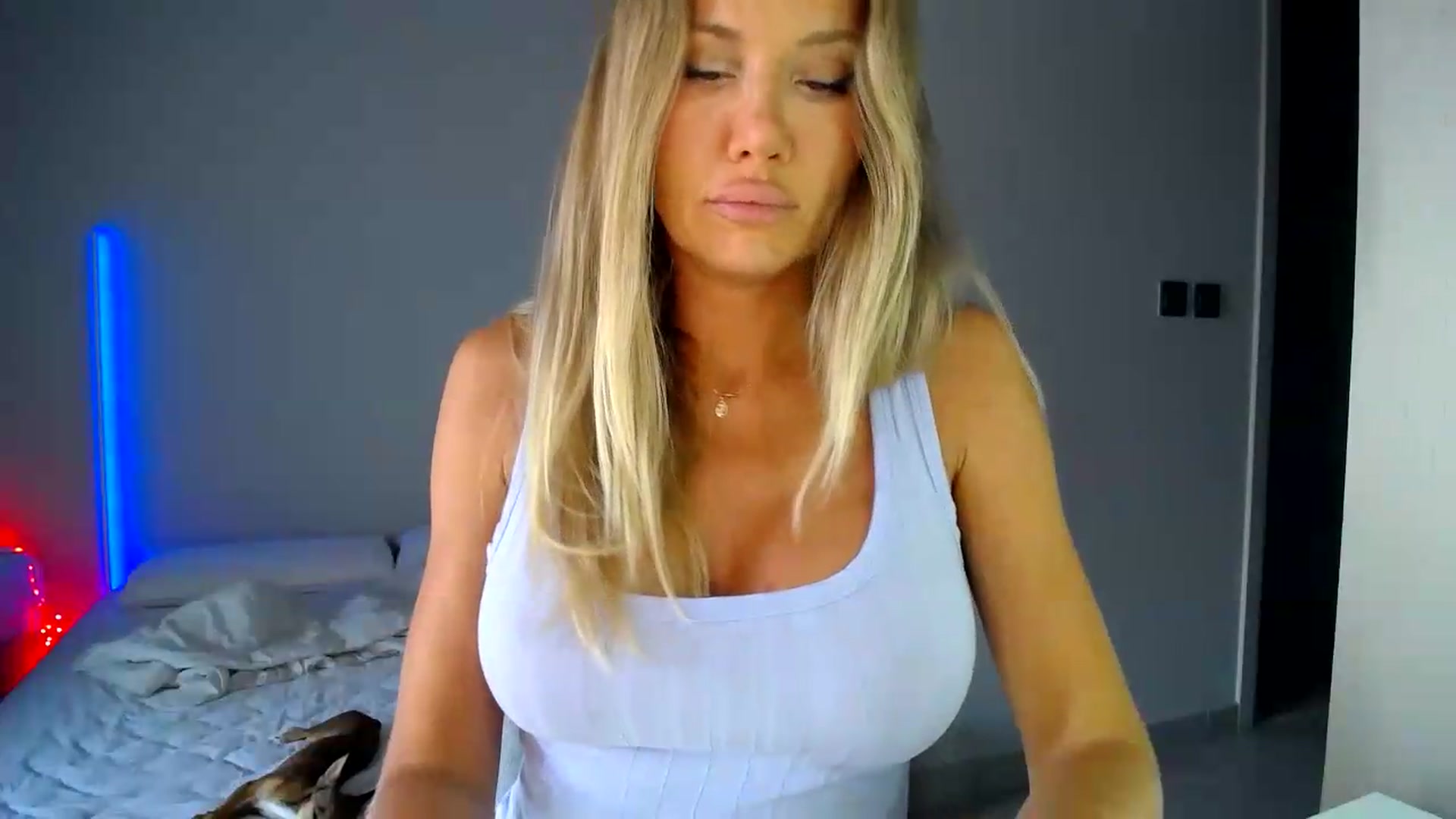 Gallery image thumbnail from aaaaaaaaaaaay's myfreecams stream on, 09/08/2026, 05:55 image 17 of 20