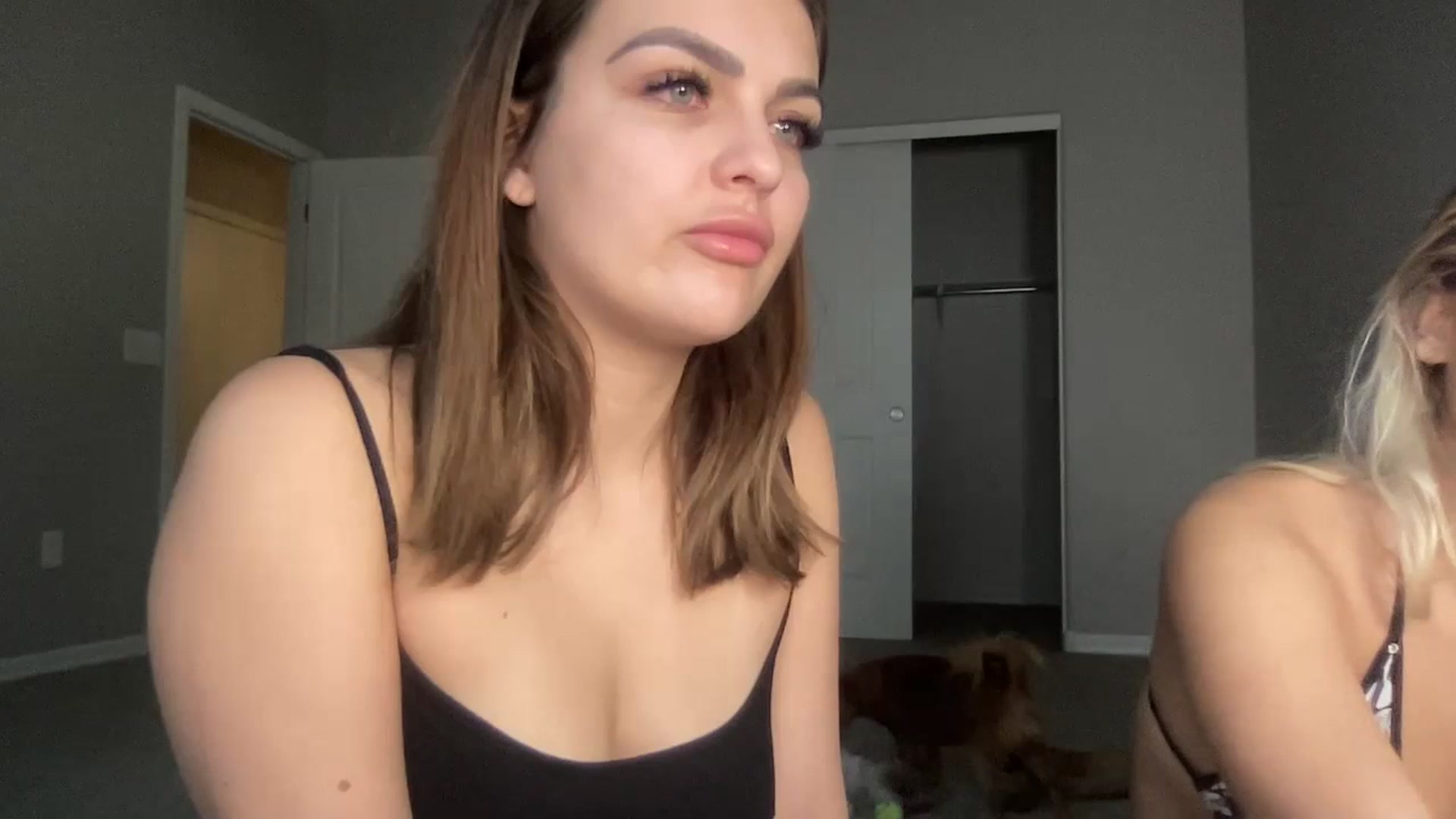 Gallery image thumbnail from aallyxoxo's myfreecams stream on, 07/04/2023, 03:50 image 1 of 20