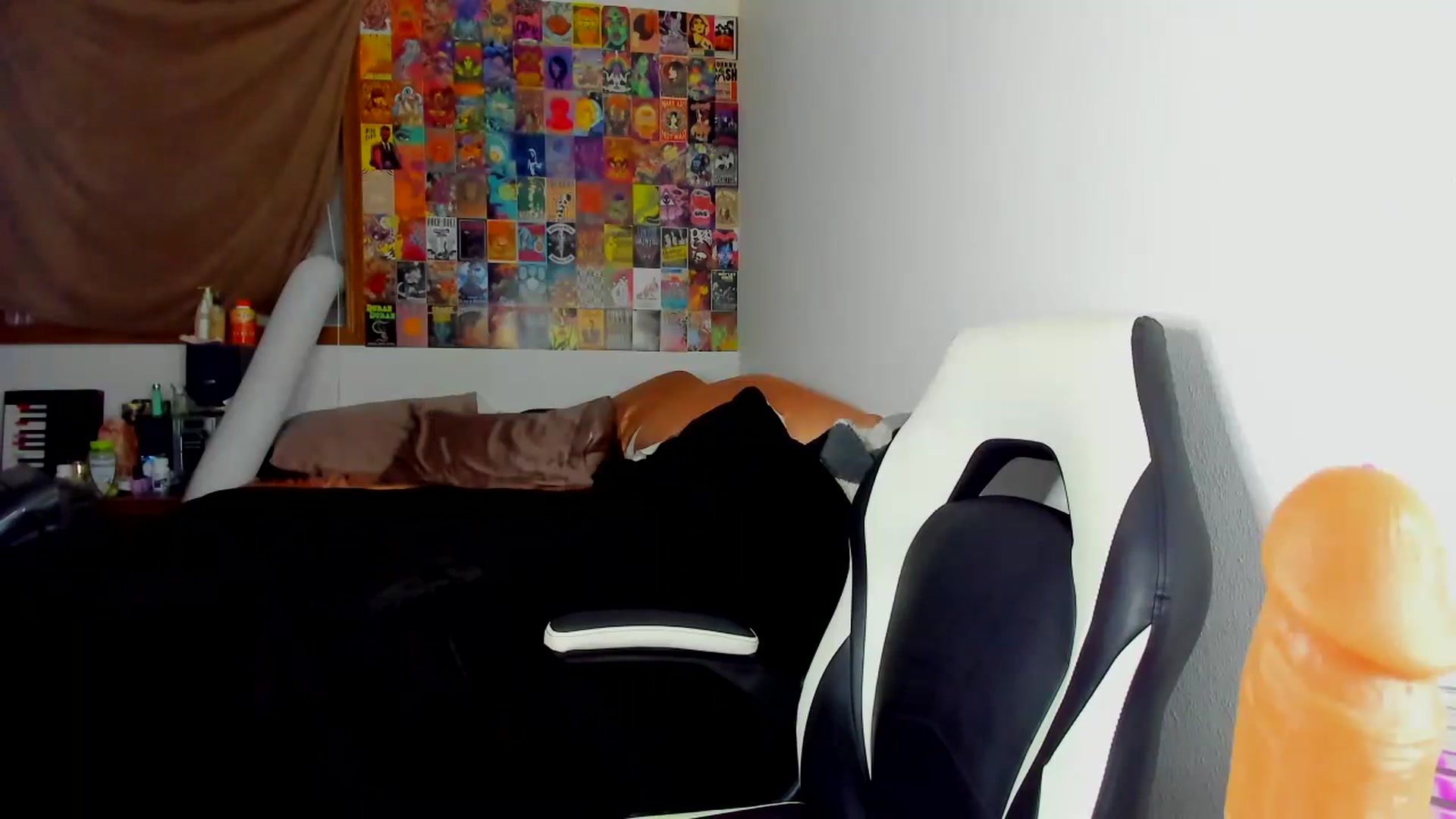 Gallery image thumbnail from aayelexie's myfreecams stream on, 07/19/2023, 13:08 image 5 of 20