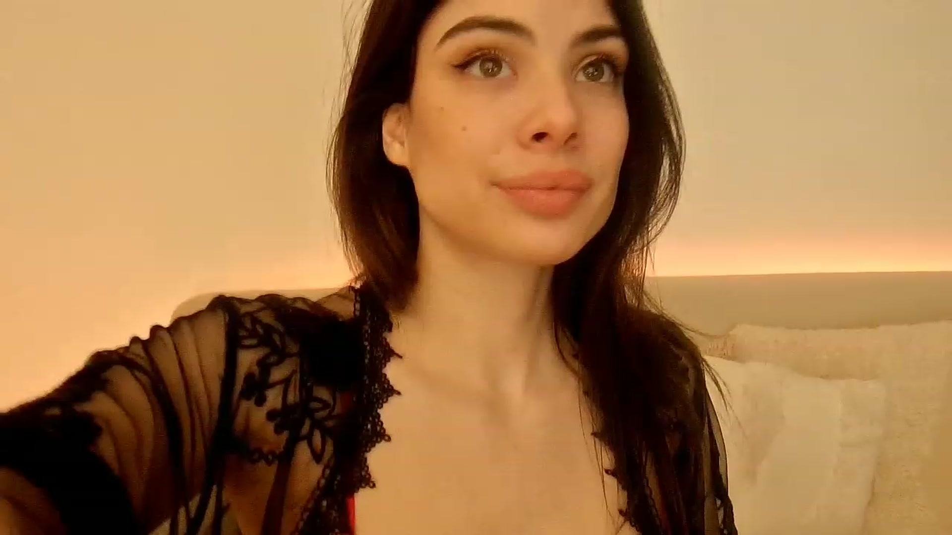 Gallery image thumbnail from abigail__luv's myfreecams stream on, 11/01/2023, 12:02 image 20 of 20