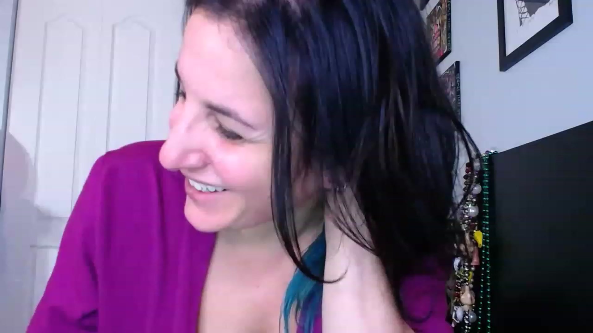 Gallery image thumbnail from abustybabe's myfreecams stream on, 11/18/2022, 22:58 image 14 of 20