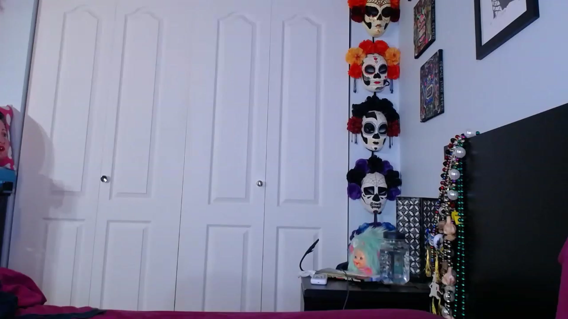 Gallery image thumbnail from abustybabe's myfreecams stream on, 11/28/2022, 23:12 image 6 of 20