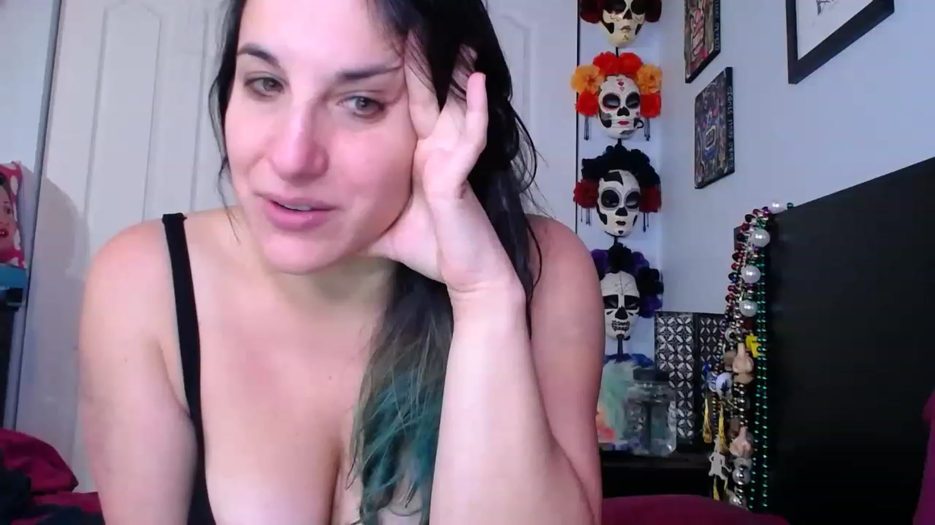 Gallery image thumbnail from abustybabe's myfreecams stream on, 11/28/2022, 23:12 image 8 of 20