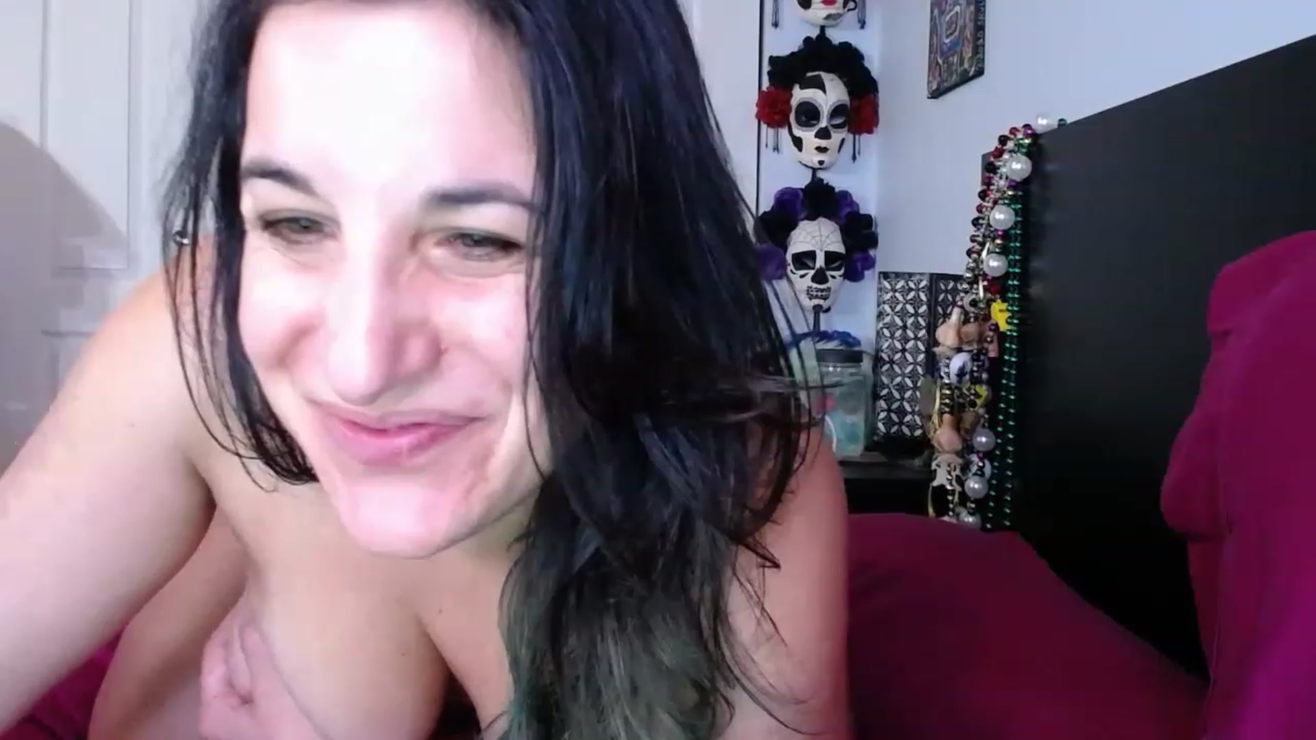 Gallery image thumbnail from abustybabe's myfreecams stream on, 12/02/2022, 22:23 image 15 of 20