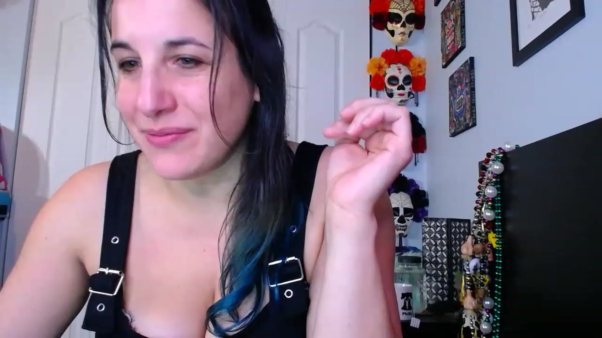 Gallery image thumbnail from abustybabe's myfreecams stream on, 12/05/2022, 23:32 image 6 of 20