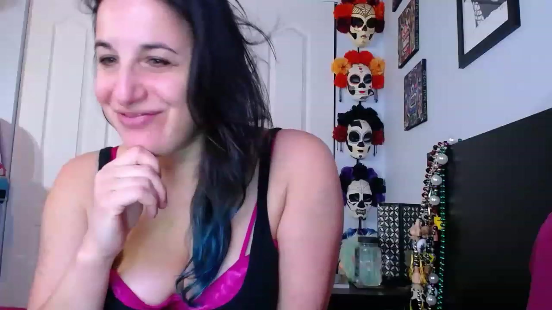 Gallery image thumbnail from abustybabe's myfreecams stream on, 12/06/2022, 22:36 image 6 of 20