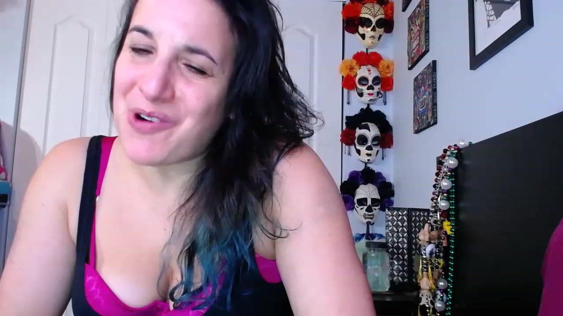 Gallery image thumbnail from abustybabe's myfreecams stream on, 12/06/2022, 22:36 image 3 of 20