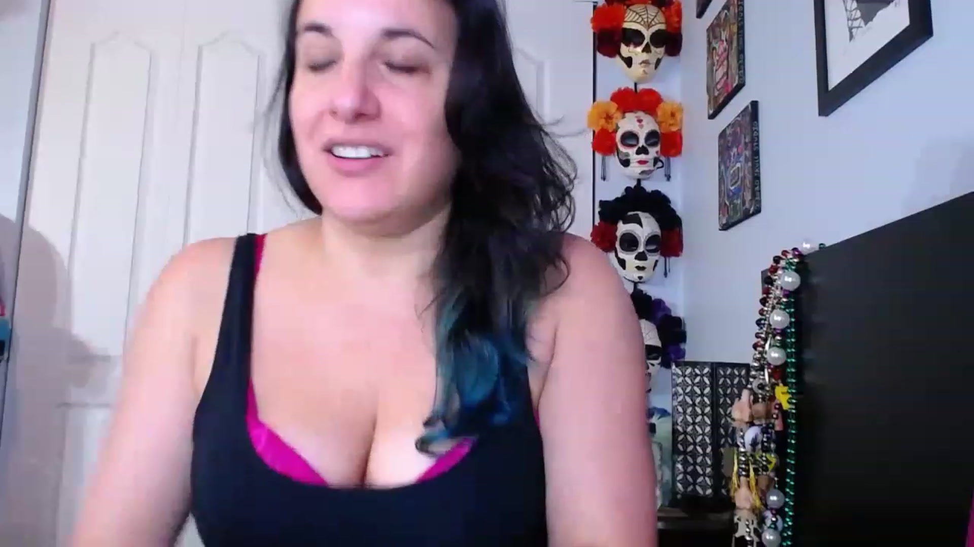 Gallery image thumbnail from abustybabe's myfreecams stream on, 12/06/2022, 23:19 image 20 of 20
