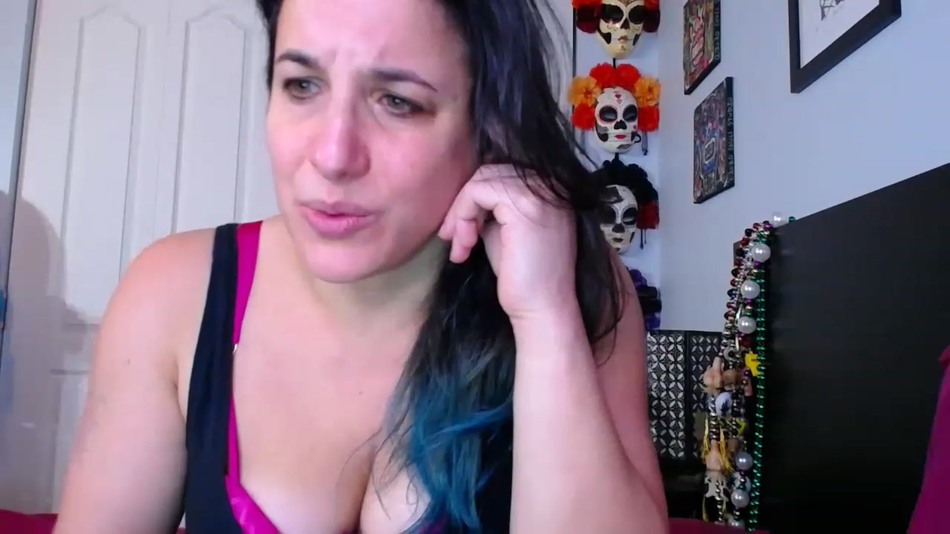 Gallery image thumbnail from abustybabe's myfreecams stream on, 12/06/2022, 23:19 image 4 of 20