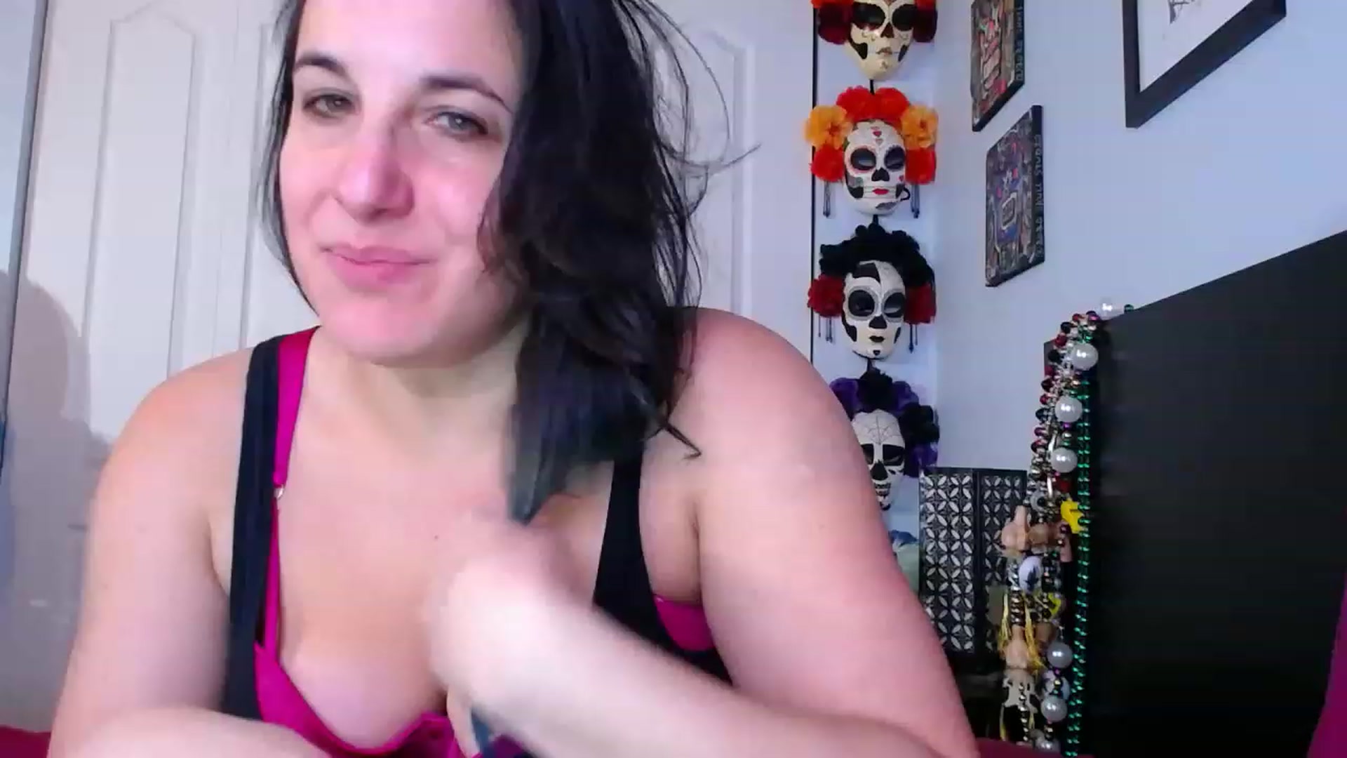 Gallery image thumbnail from abustybabe's myfreecams stream on, 12/06/2022, 23:19 image 2 of 20