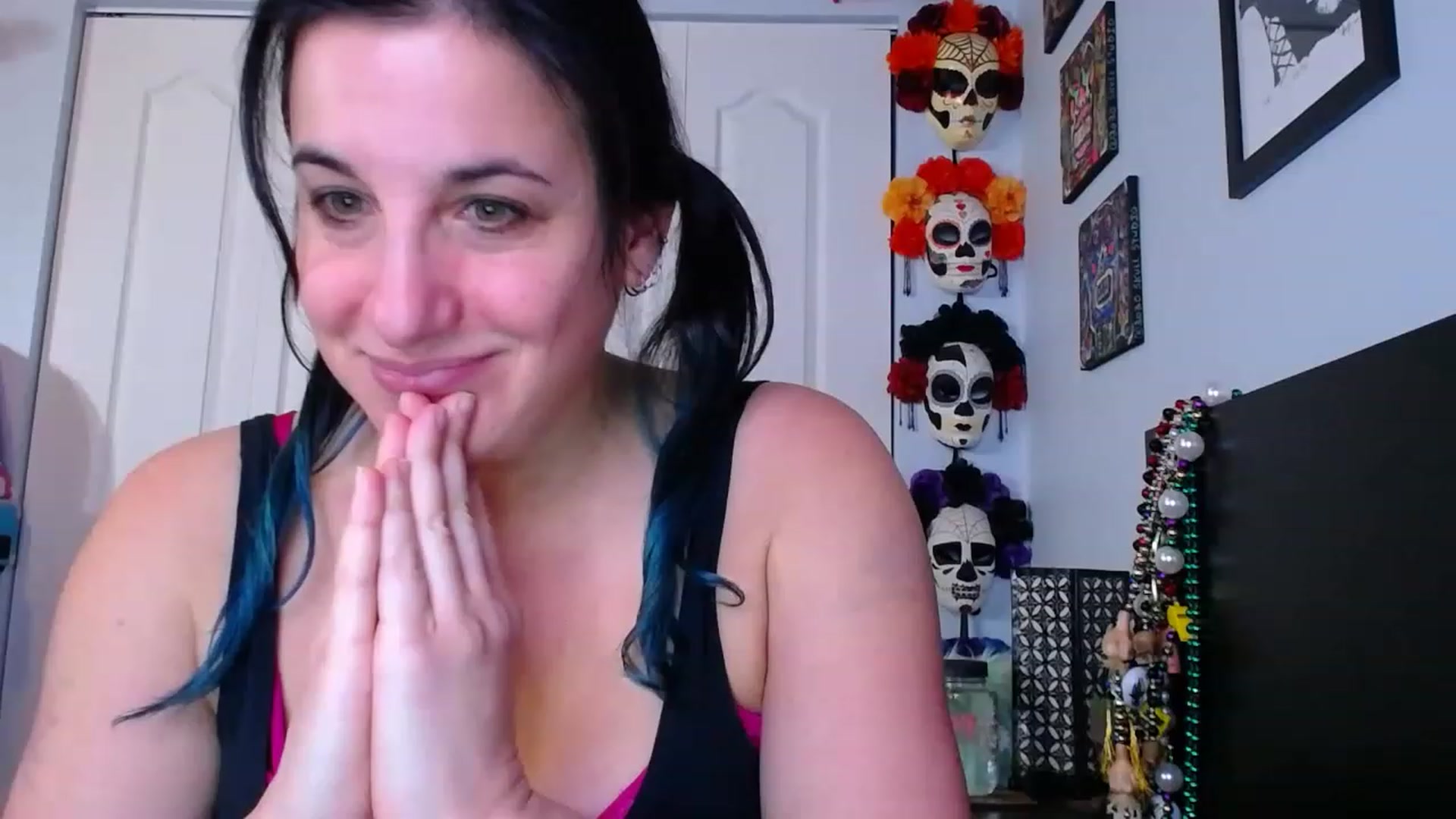 Gallery image thumbnail from abustybabe's myfreecams stream on, 12/06/2022, 23:19 image 10 of 20