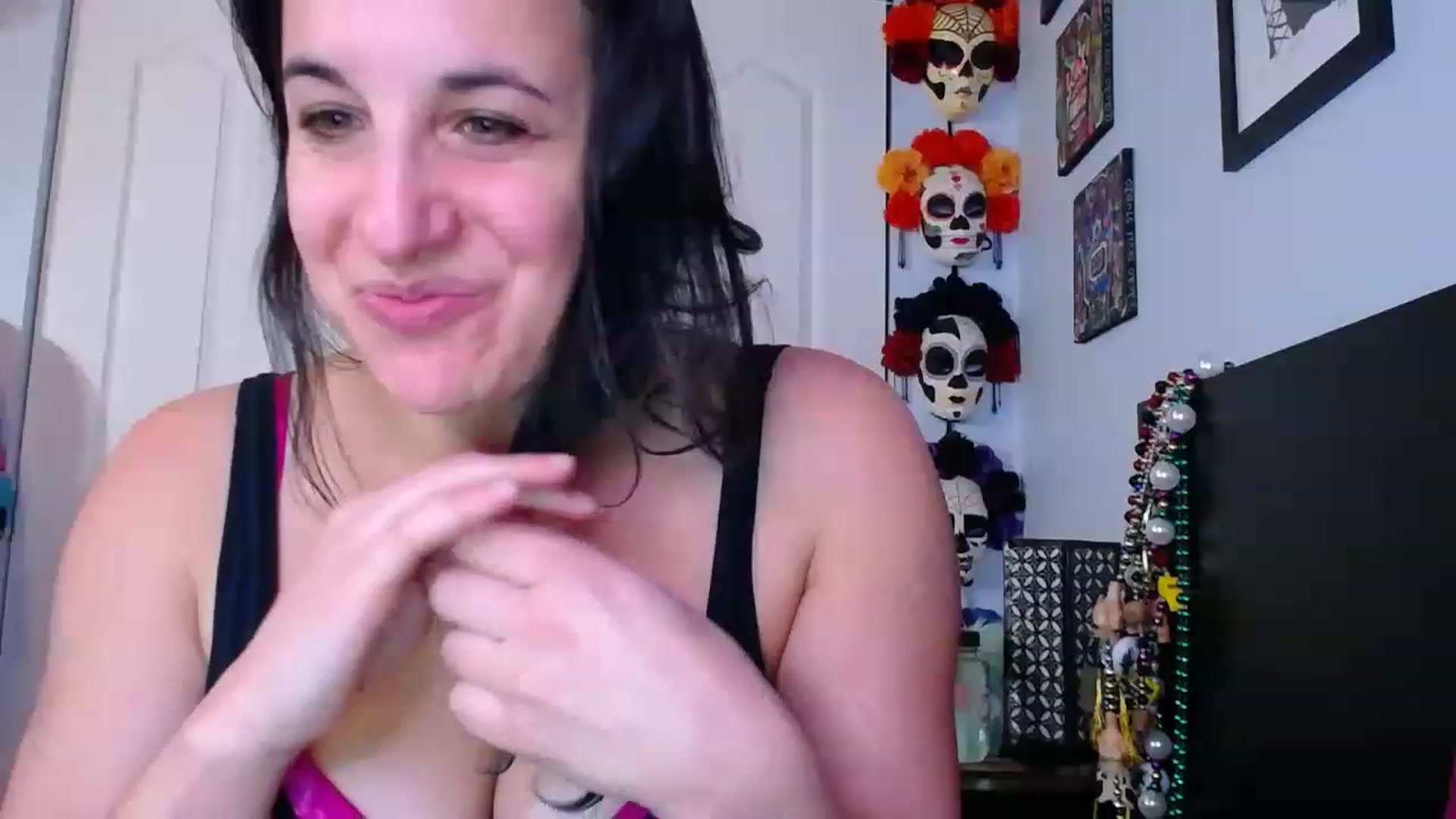 Gallery image thumbnail from abustybabe's myfreecams stream on, 12/06/2022, 23:19 image 17 of 20