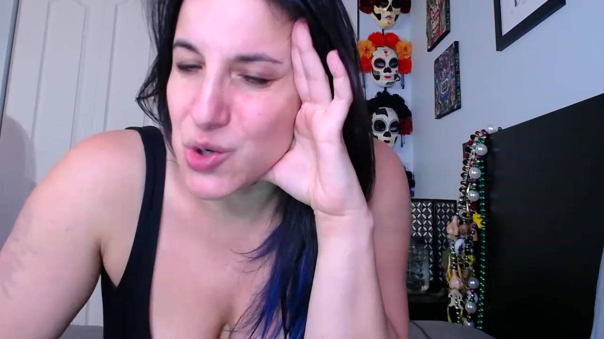 Gallery image thumbnail from abustybabe's myfreecams stream on, 12/12/2022, 23:11 image 18 of 20