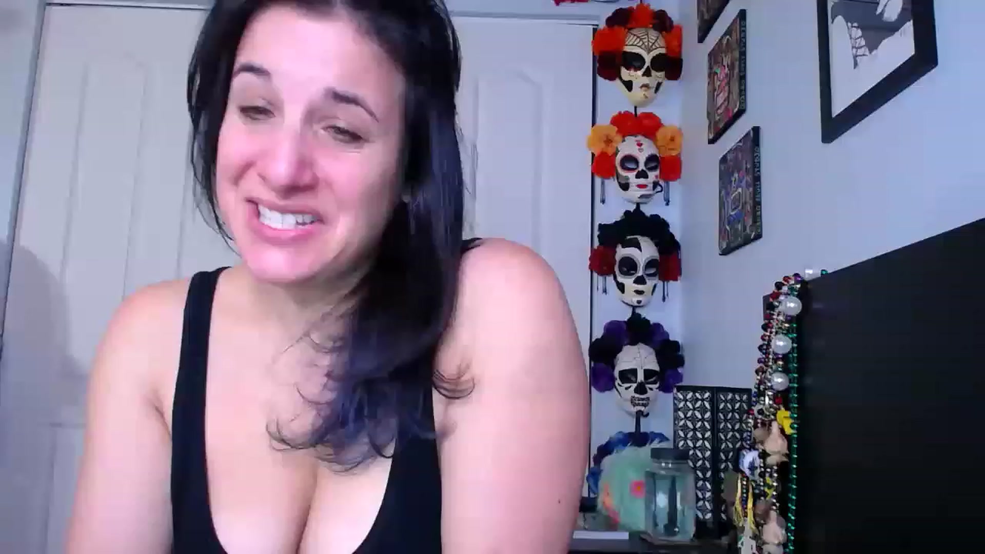 Gallery image thumbnail from abustybabe's myfreecams stream on, 12/15/2022, 22:27 image 4 of 20
