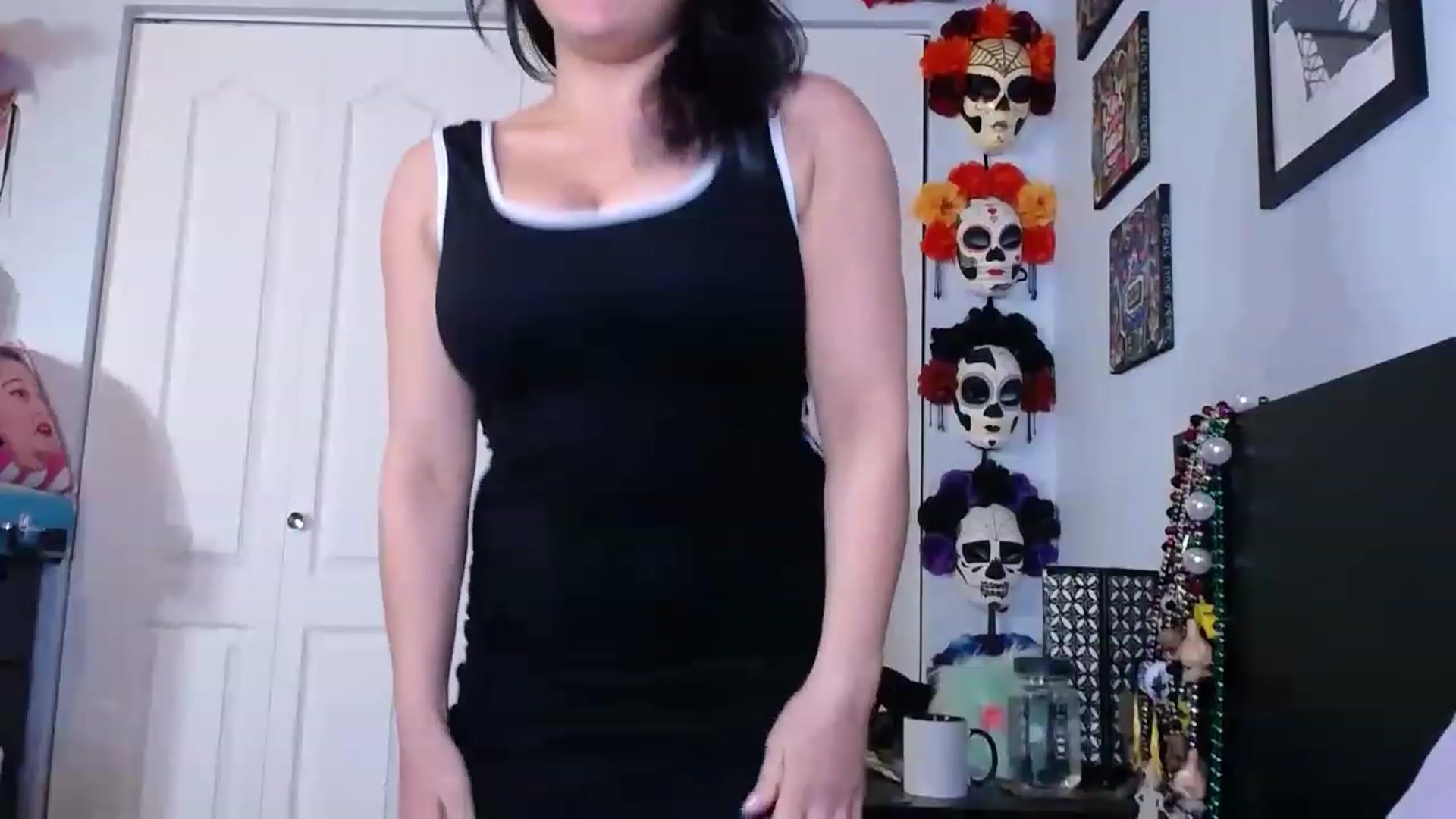 Gallery image thumbnail from abustybabe's myfreecams stream on, 12/19/2022, 23:24 image 7 of 20