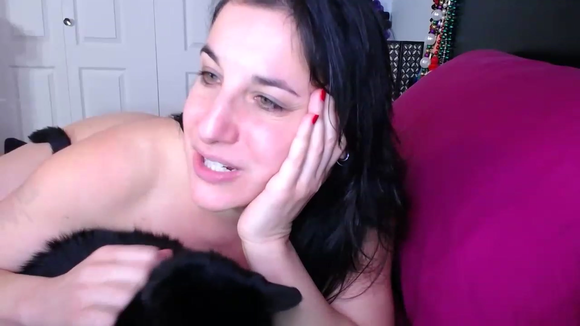 Gallery image thumbnail from abustybabe's myfreecams stream on, 01/03/2023, 22:45 image 18 of 20