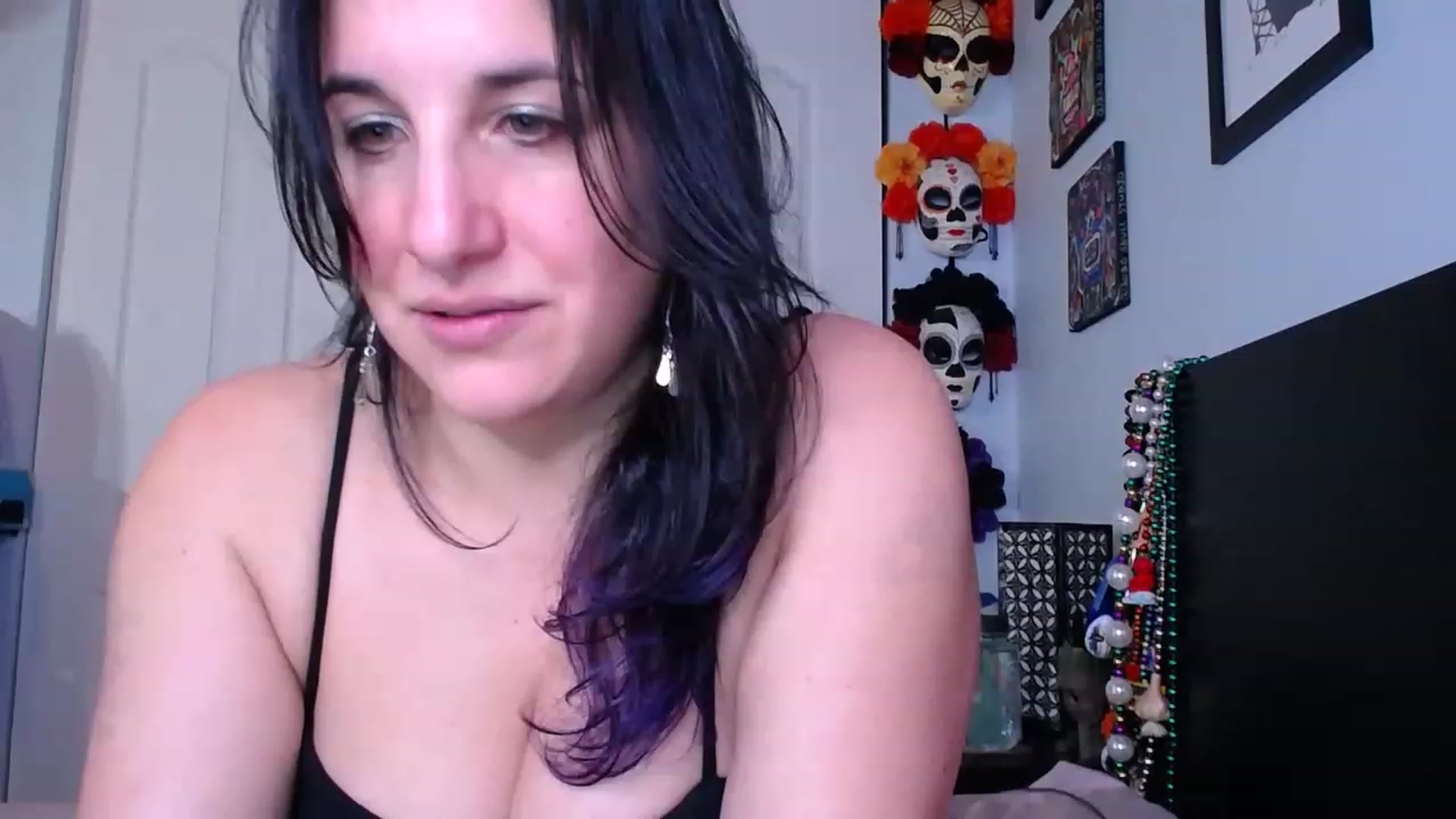 Gallery image thumbnail from abustybabe's myfreecams stream on, 01/16/2023, 23:08 image 1 of 20