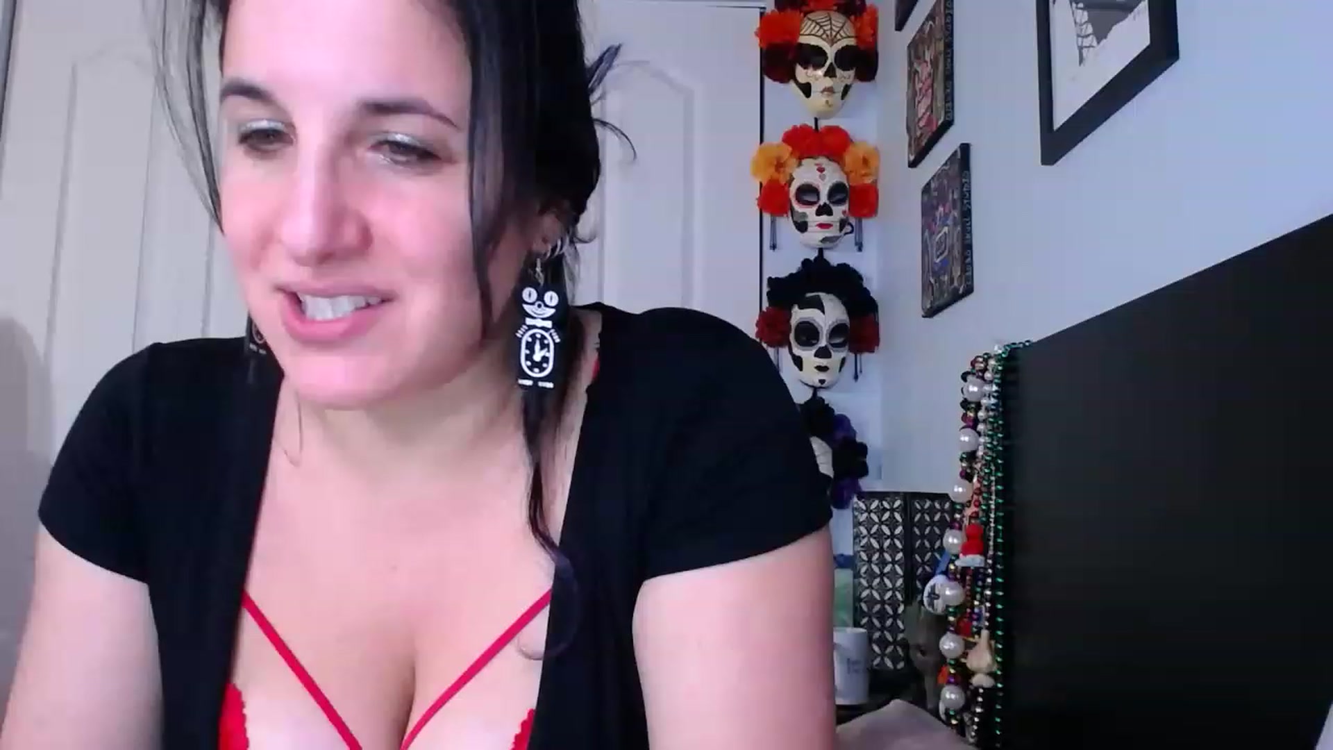 Gallery image thumbnail from abustybabe's myfreecams stream on, 01/18/2023, 04:54 image 11 of 20