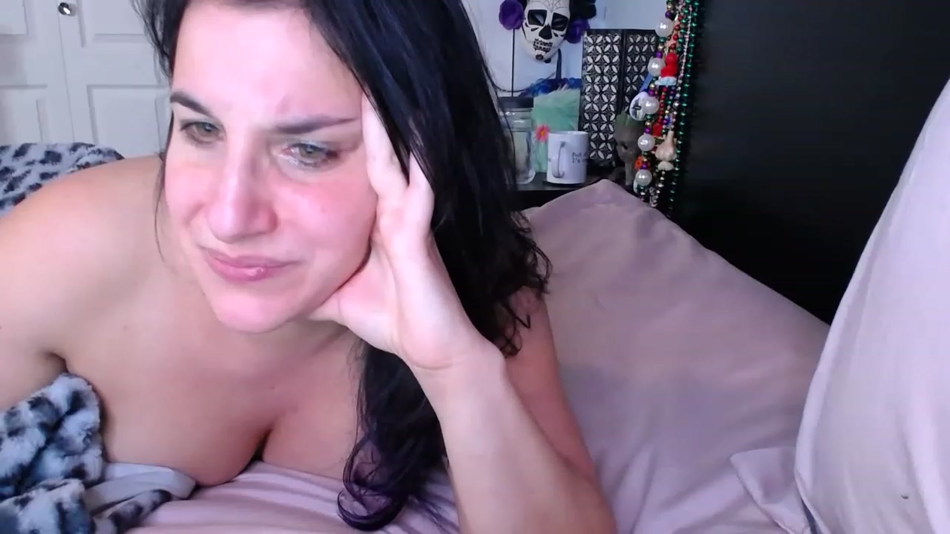 Gallery image thumbnail from abustybabe's myfreecams stream on, 01/18/2023, 04:54 image 17 of 20